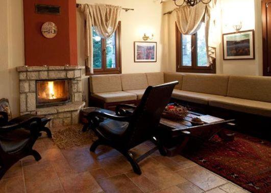 Guest house Akrolimnia
