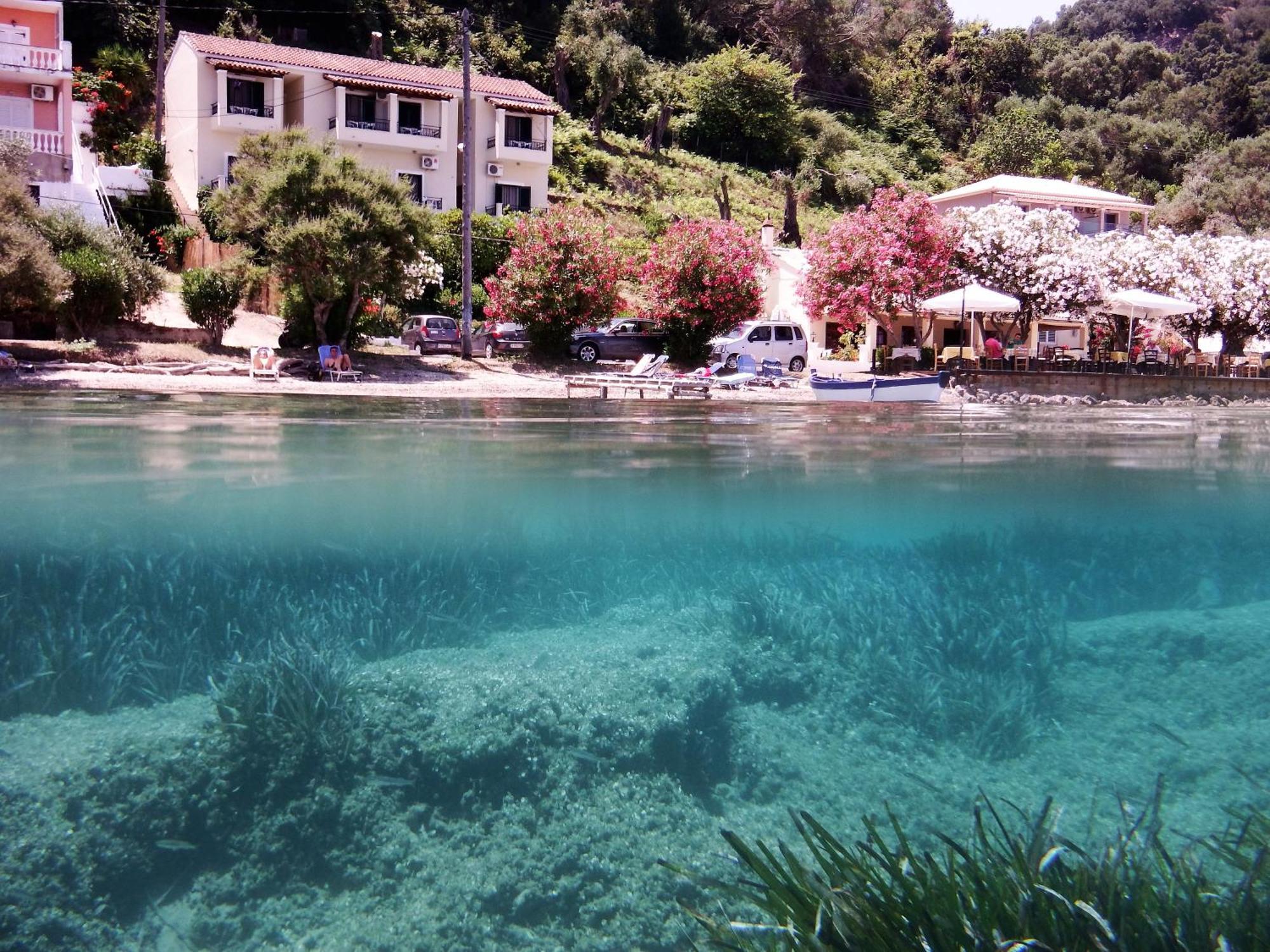 Guest house Akrogiali Mpoukaris