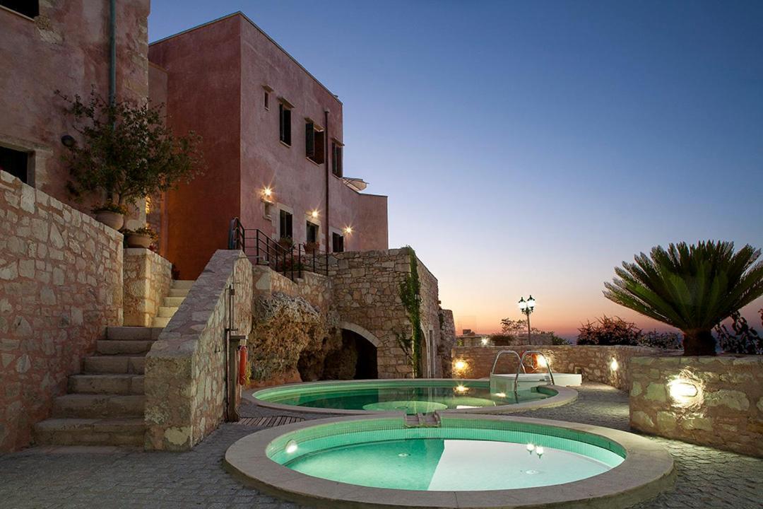 Traditional Apartment *