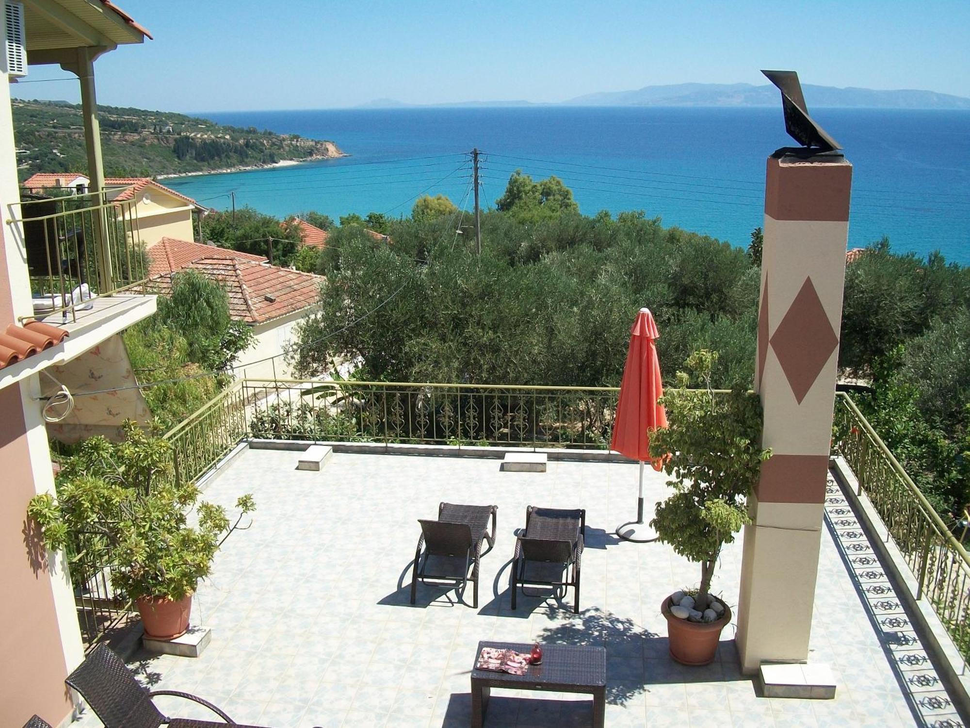 Ramona Apartment Lourdata (Kefalonia)