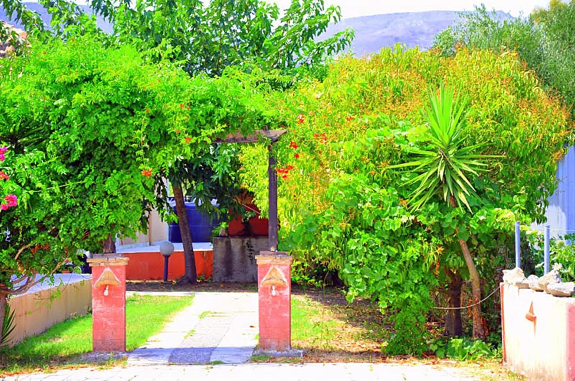 Augoustinos Country house *