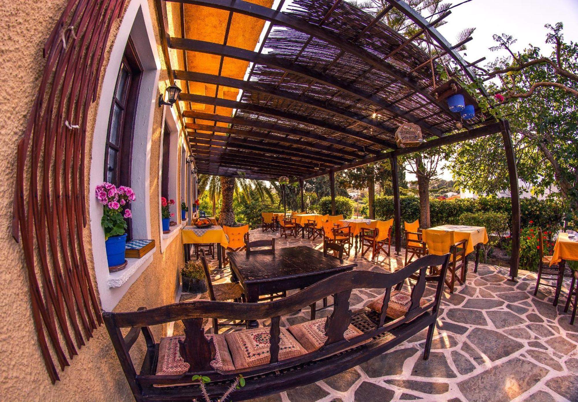 Aparthotel Apartments, Aegina Island 3*