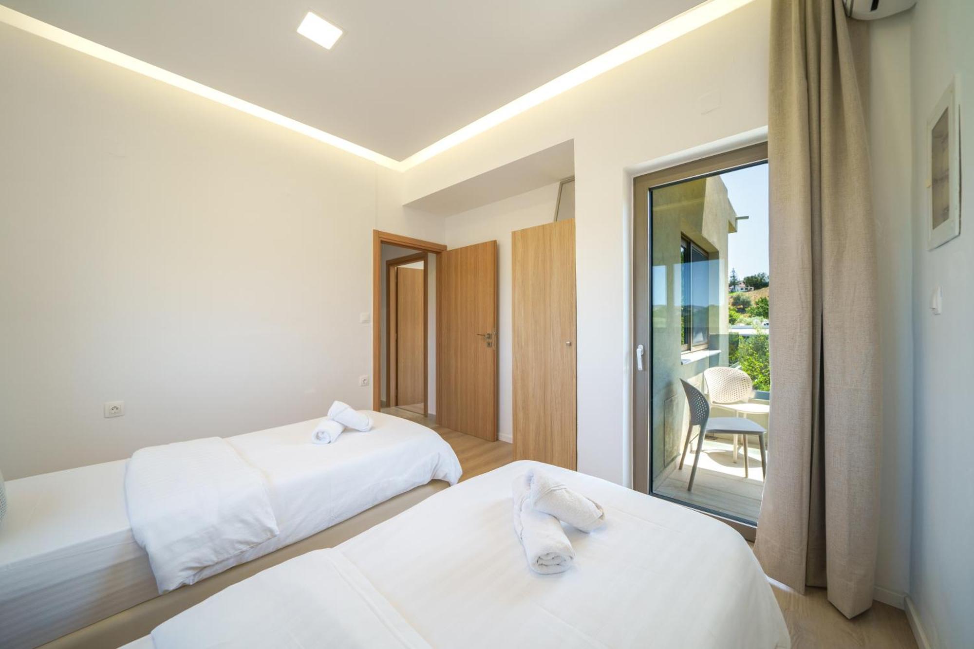 Villa Marian With Private Swimming Pool & Jacuzzi Georgioupoli
