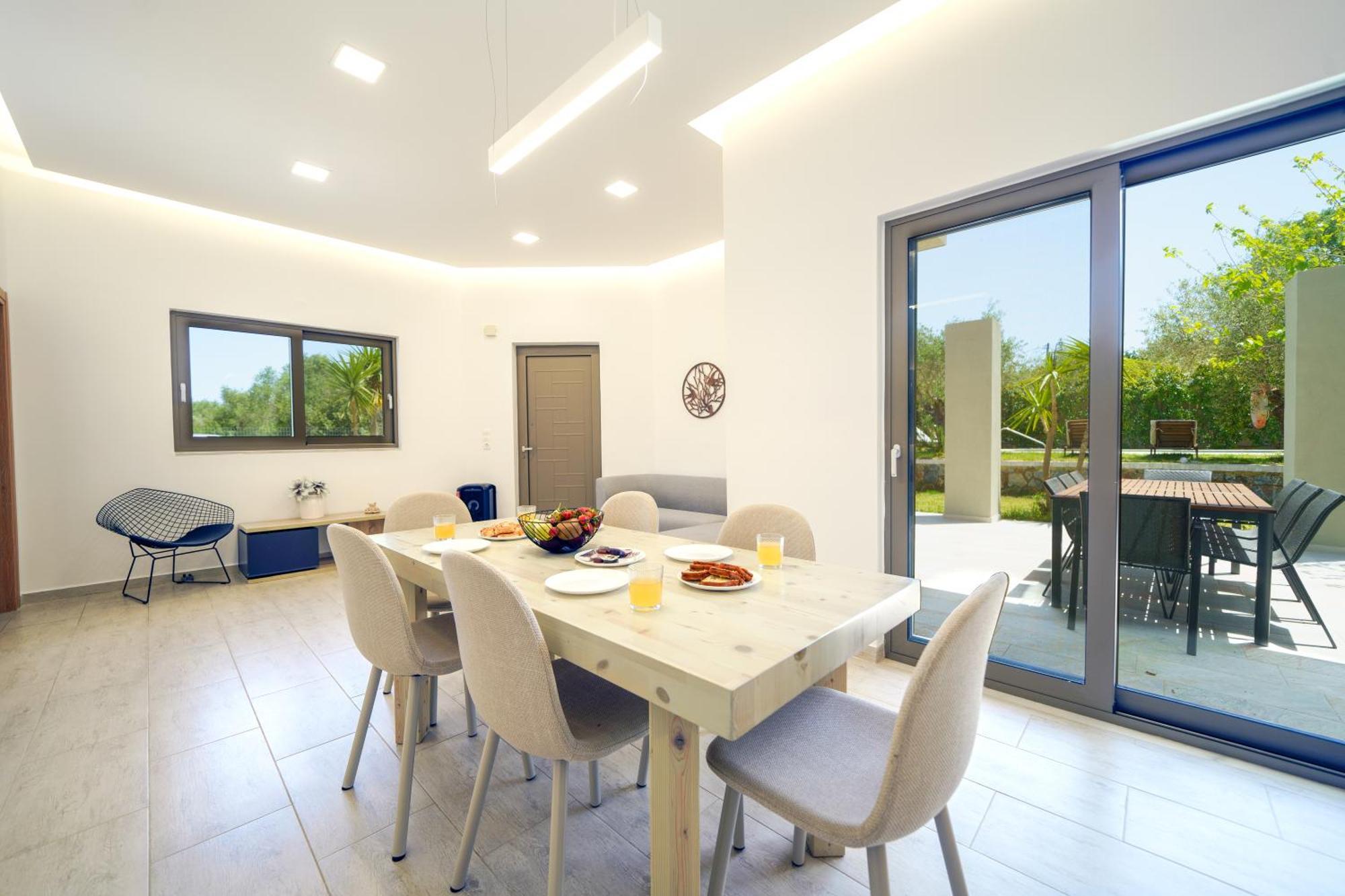 Villa Marian With Private Swimming Pool & Jacuzzi *
