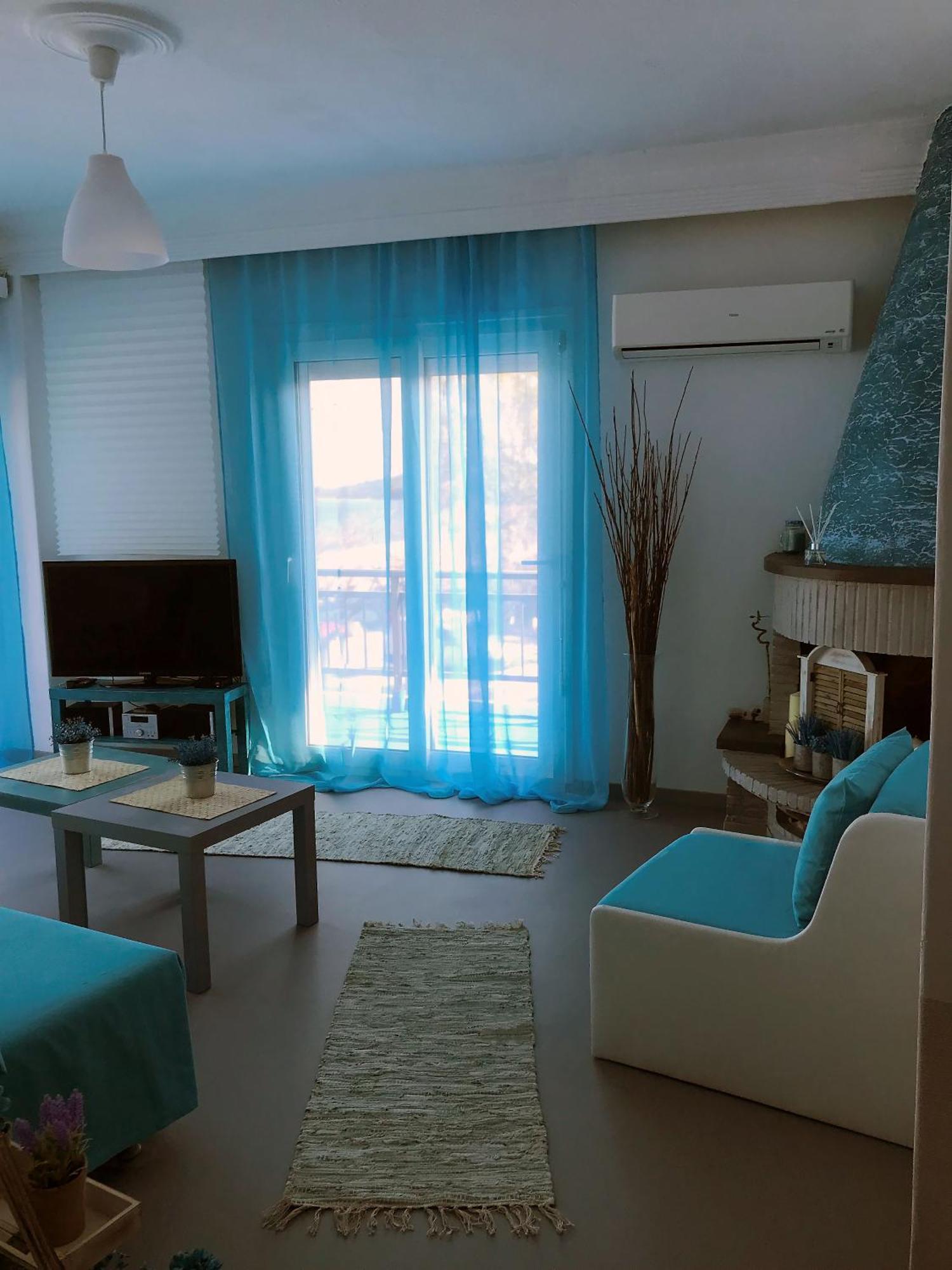 Upper Deck Apt. Apartment *