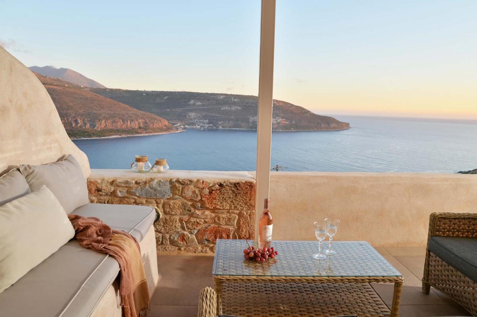 Akrolithi Boutique & Hotel Oitilon