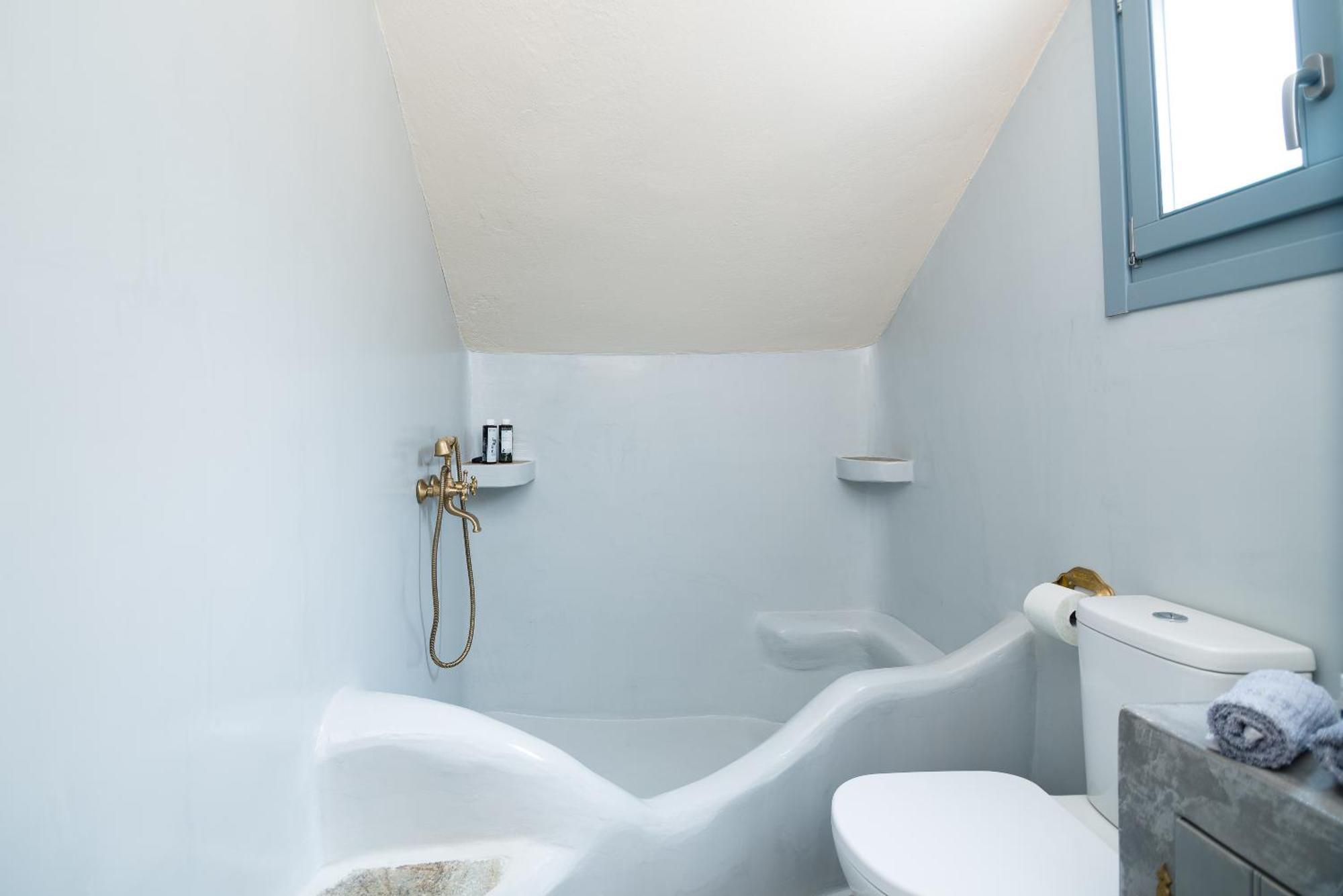 Iris Aparthotel *