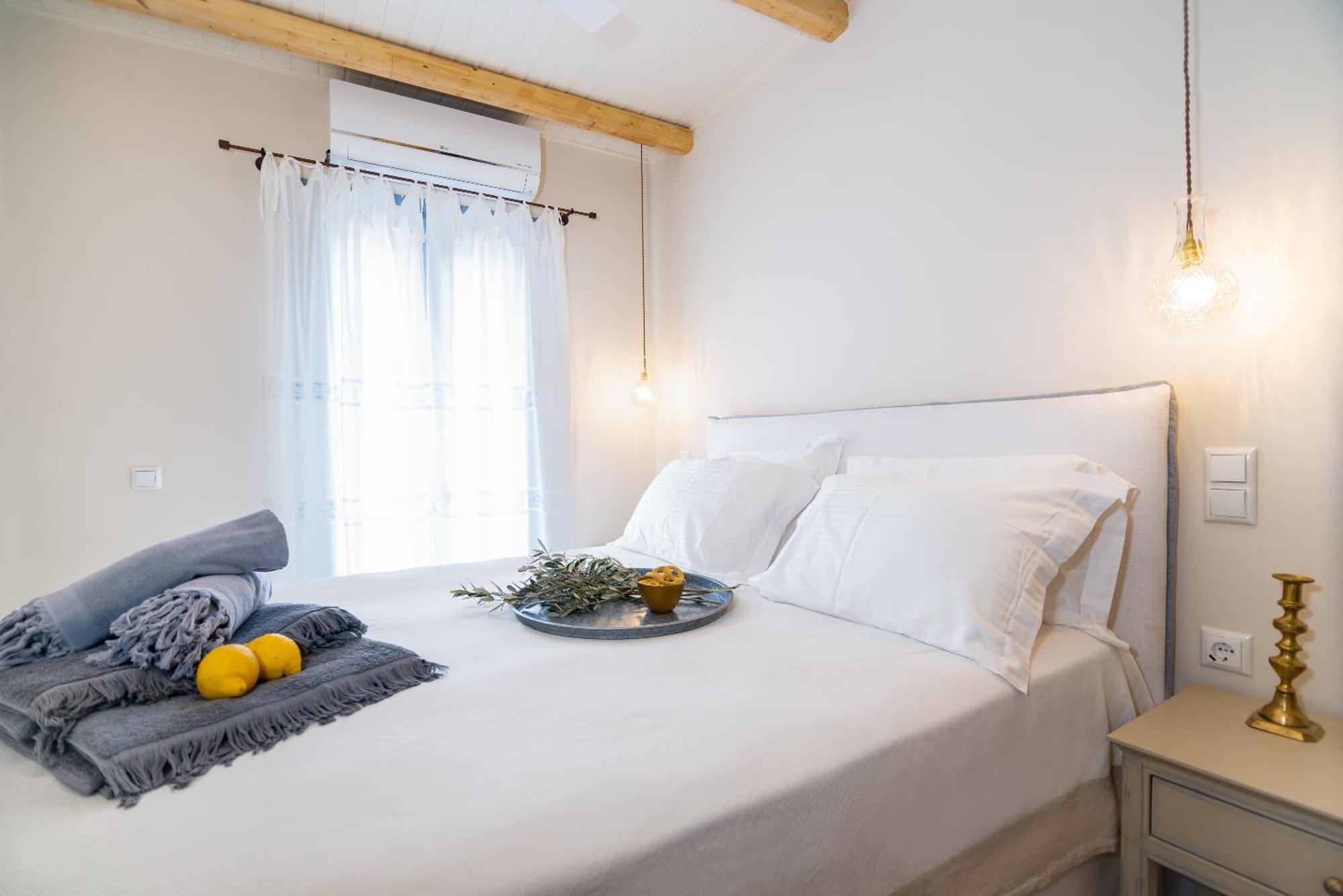 Iris Aparthotel *