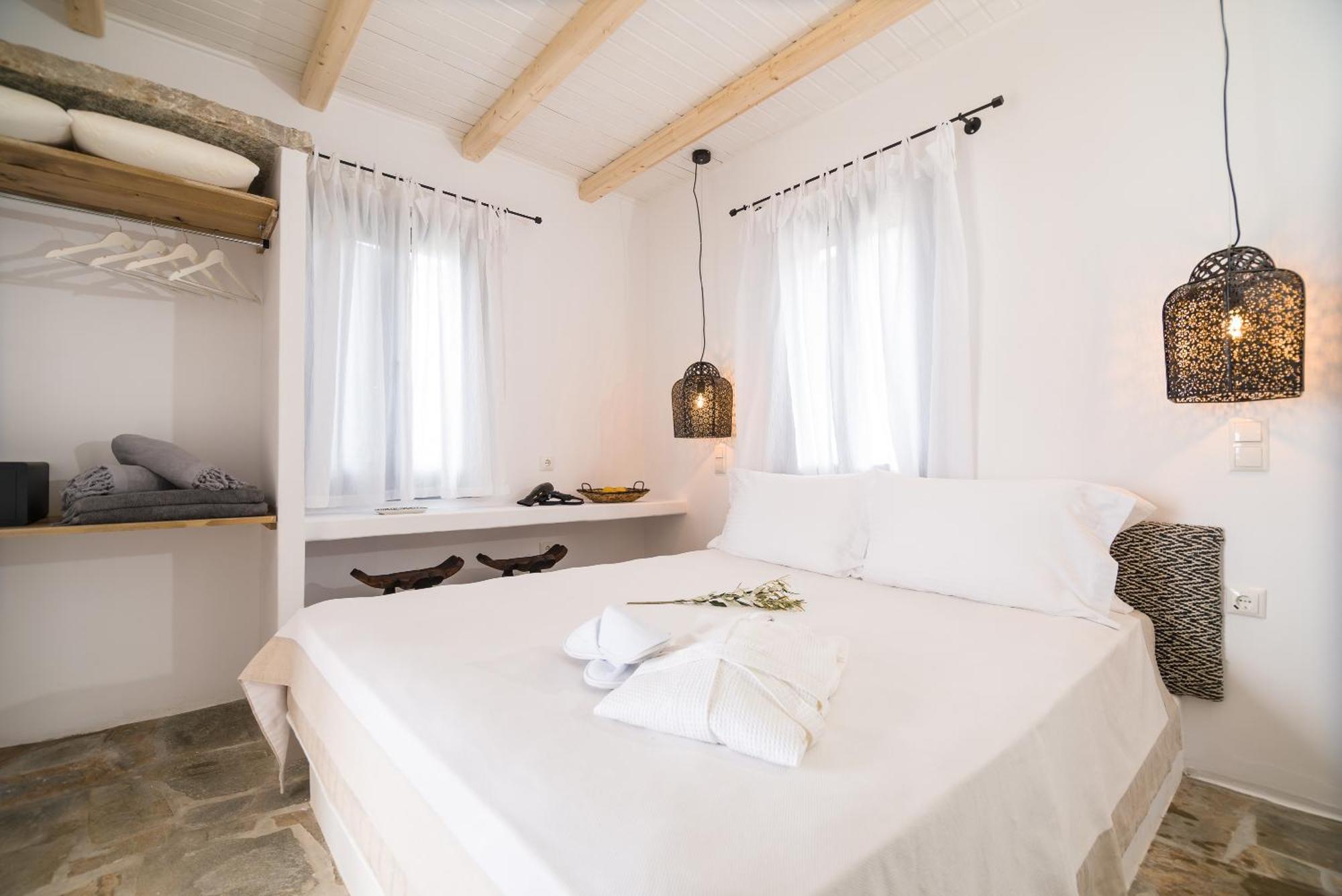 Iris Aparthotel Koundouros