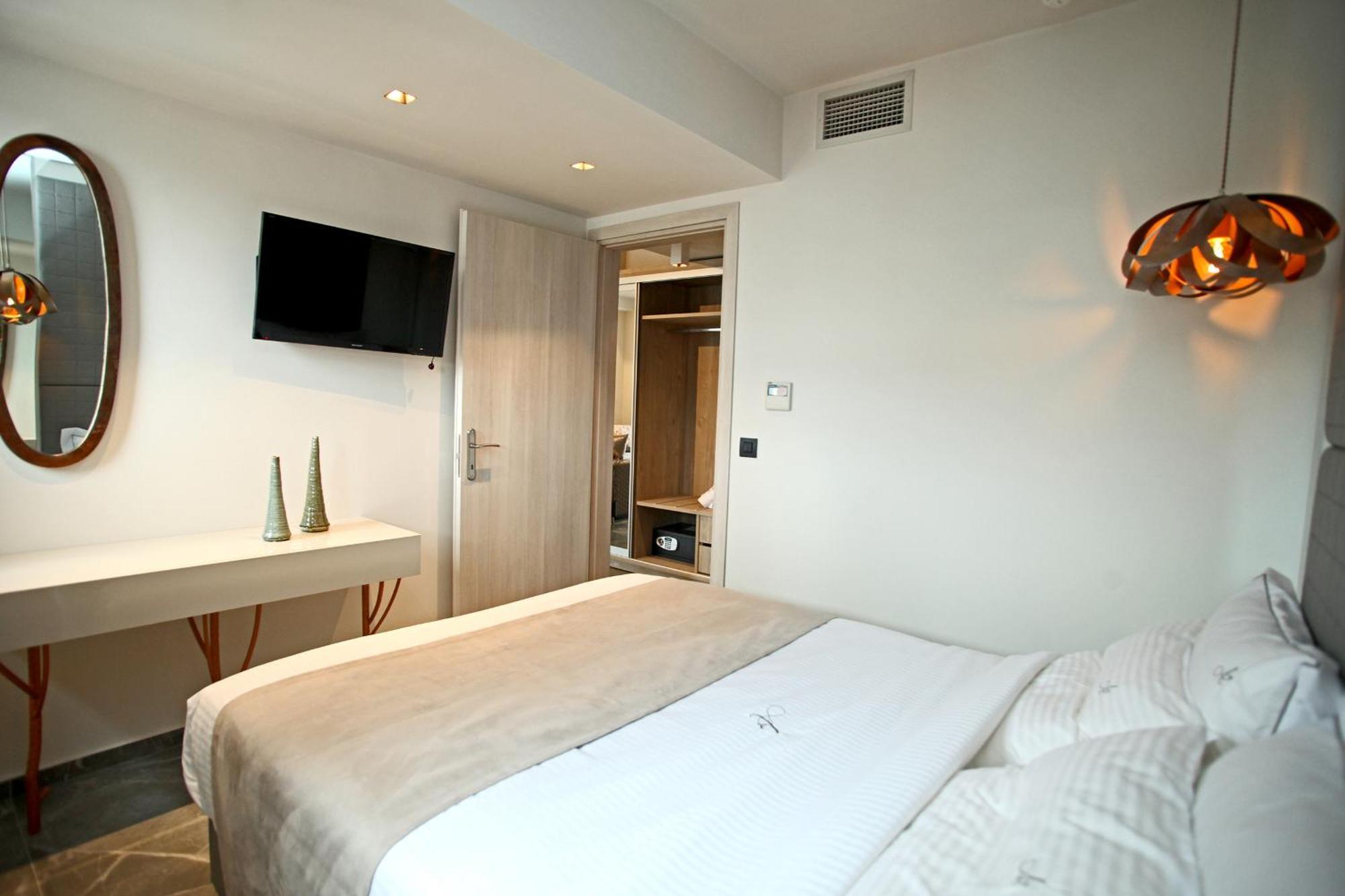 Hotel Athinais Luxury