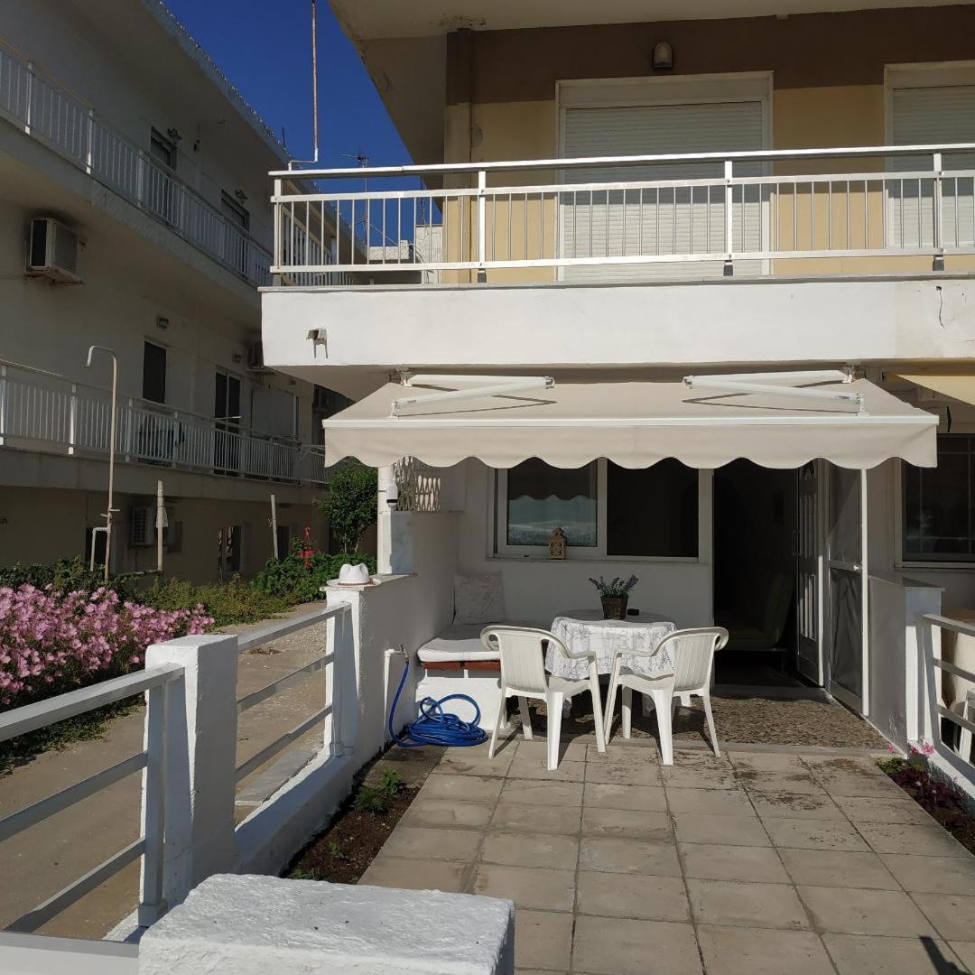 Apartment House *