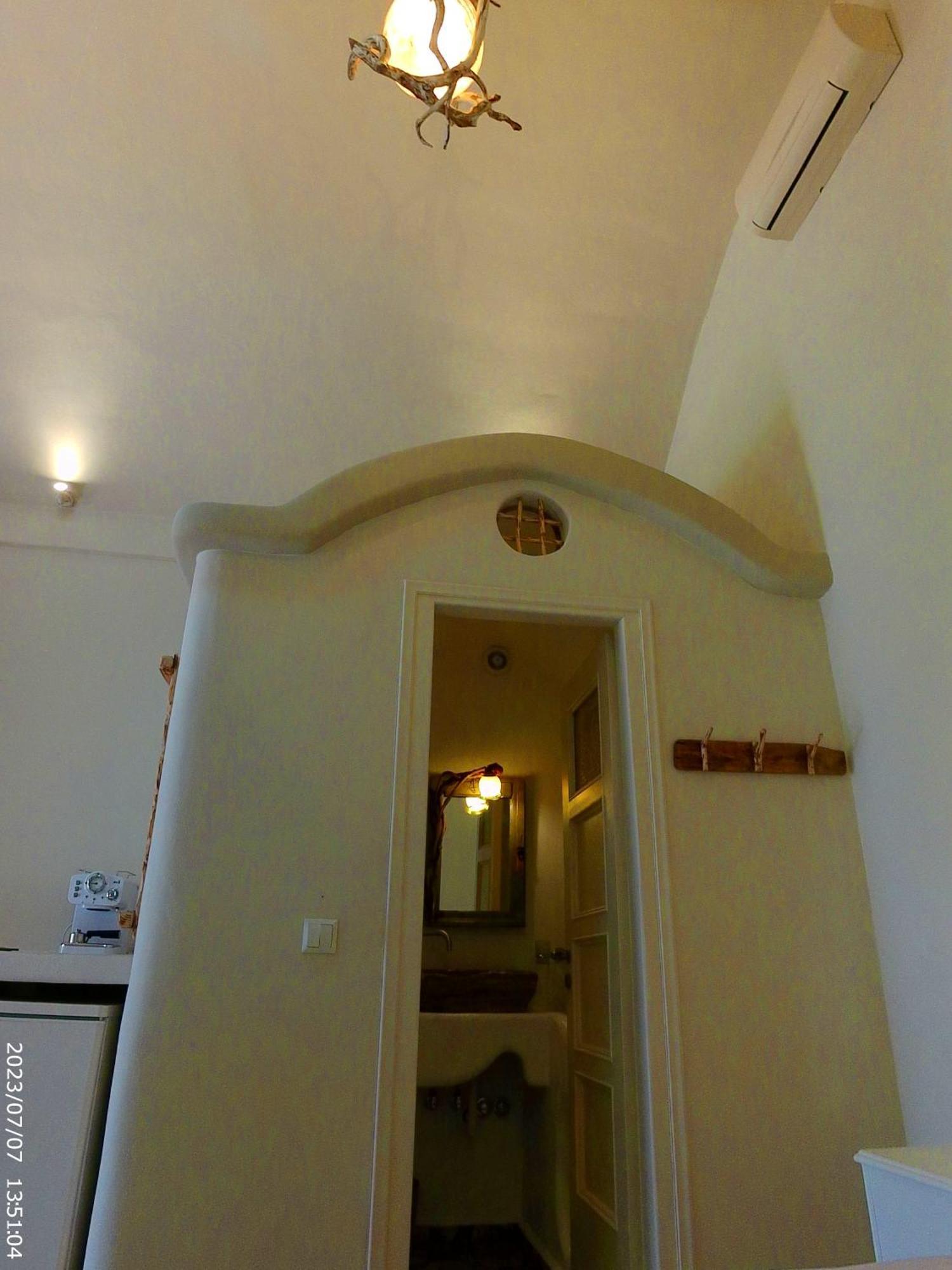 Guest house Aliori Art Caves *