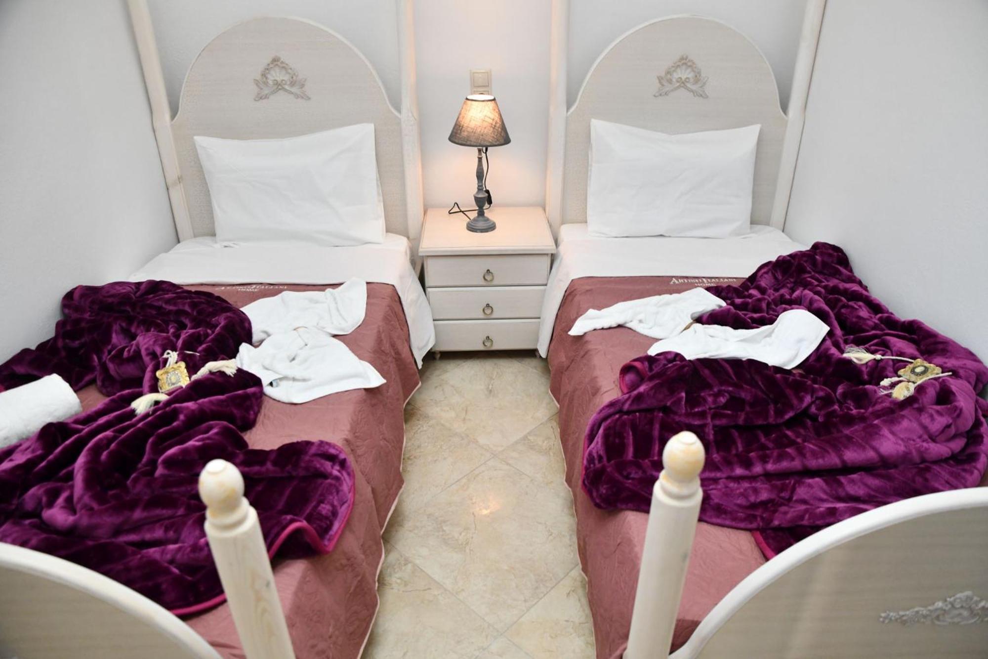 Kleopatra Deluxe With Jacuzzi
