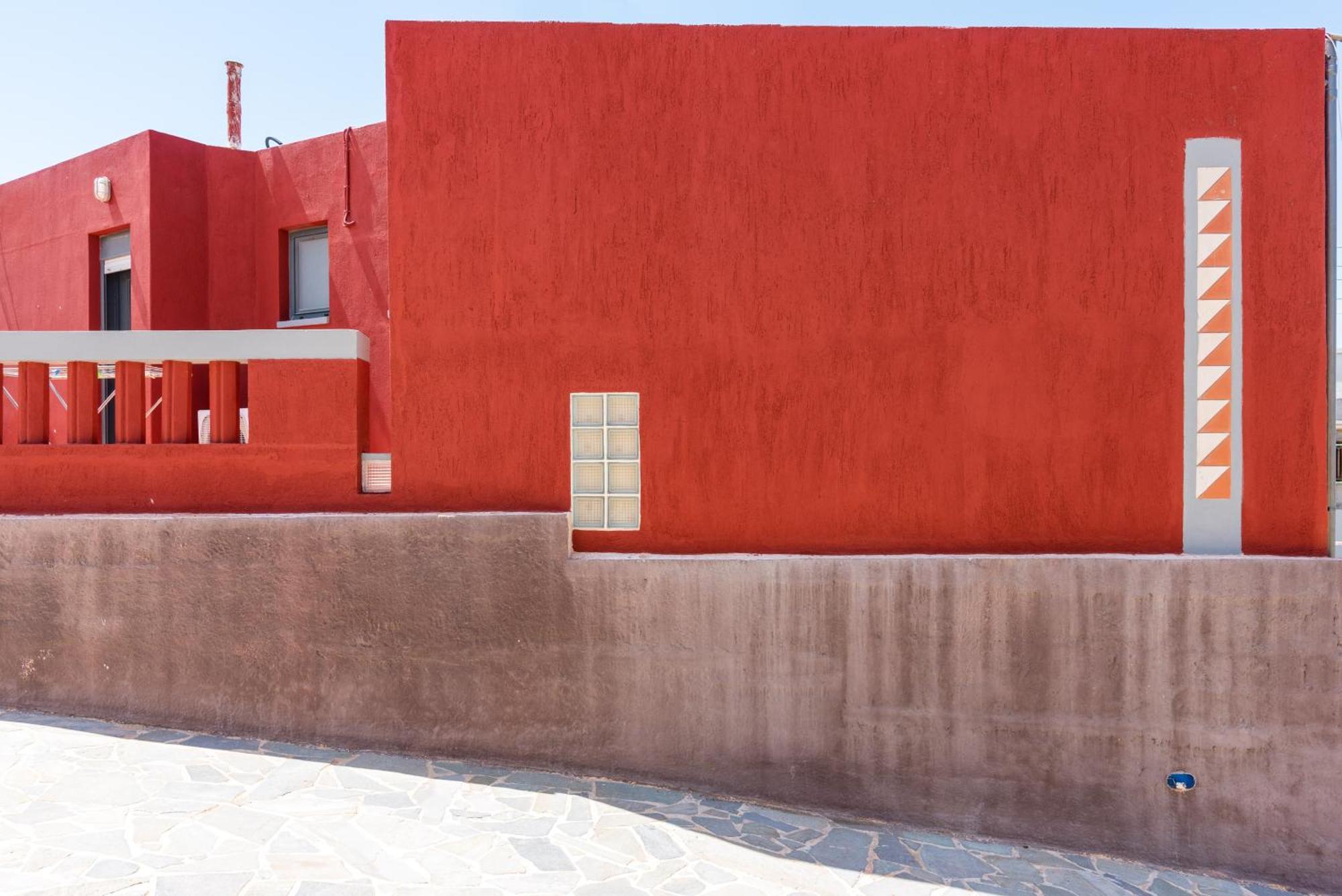 Red Beachfront * Kokkini Hani