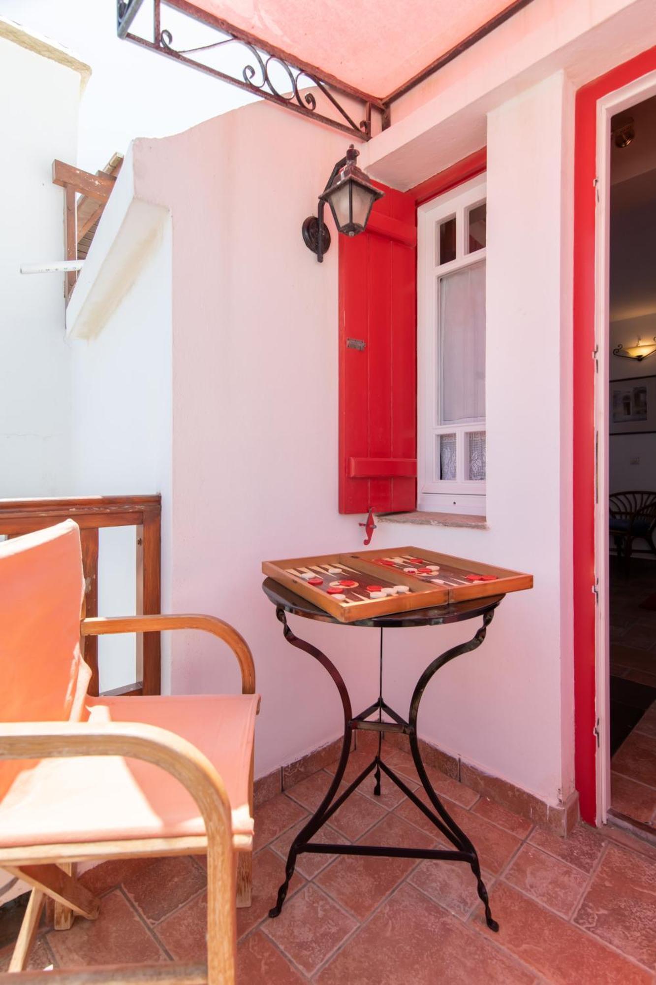 Island Maisonette