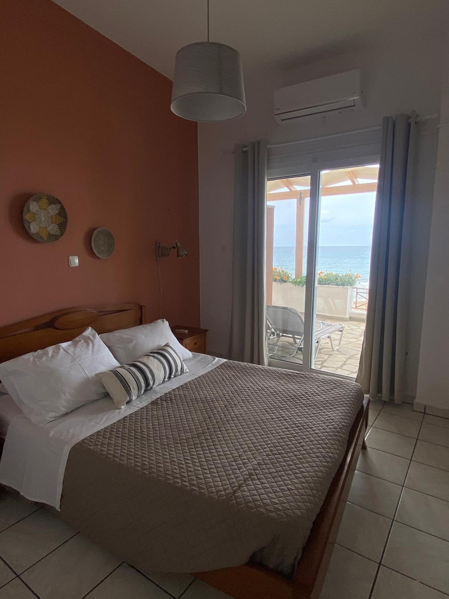 Nereides Aparthotel