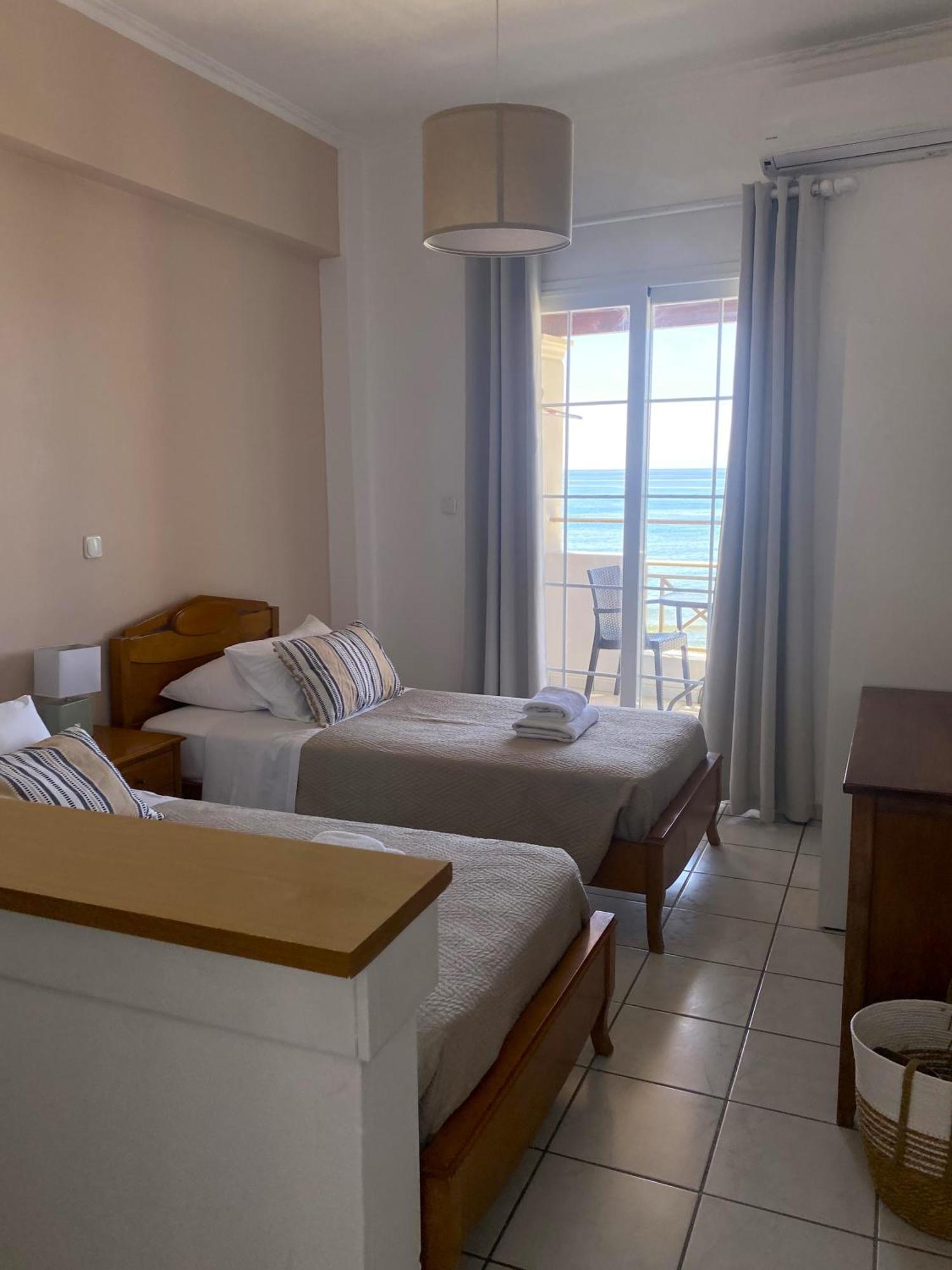 Nereides Aparthotel