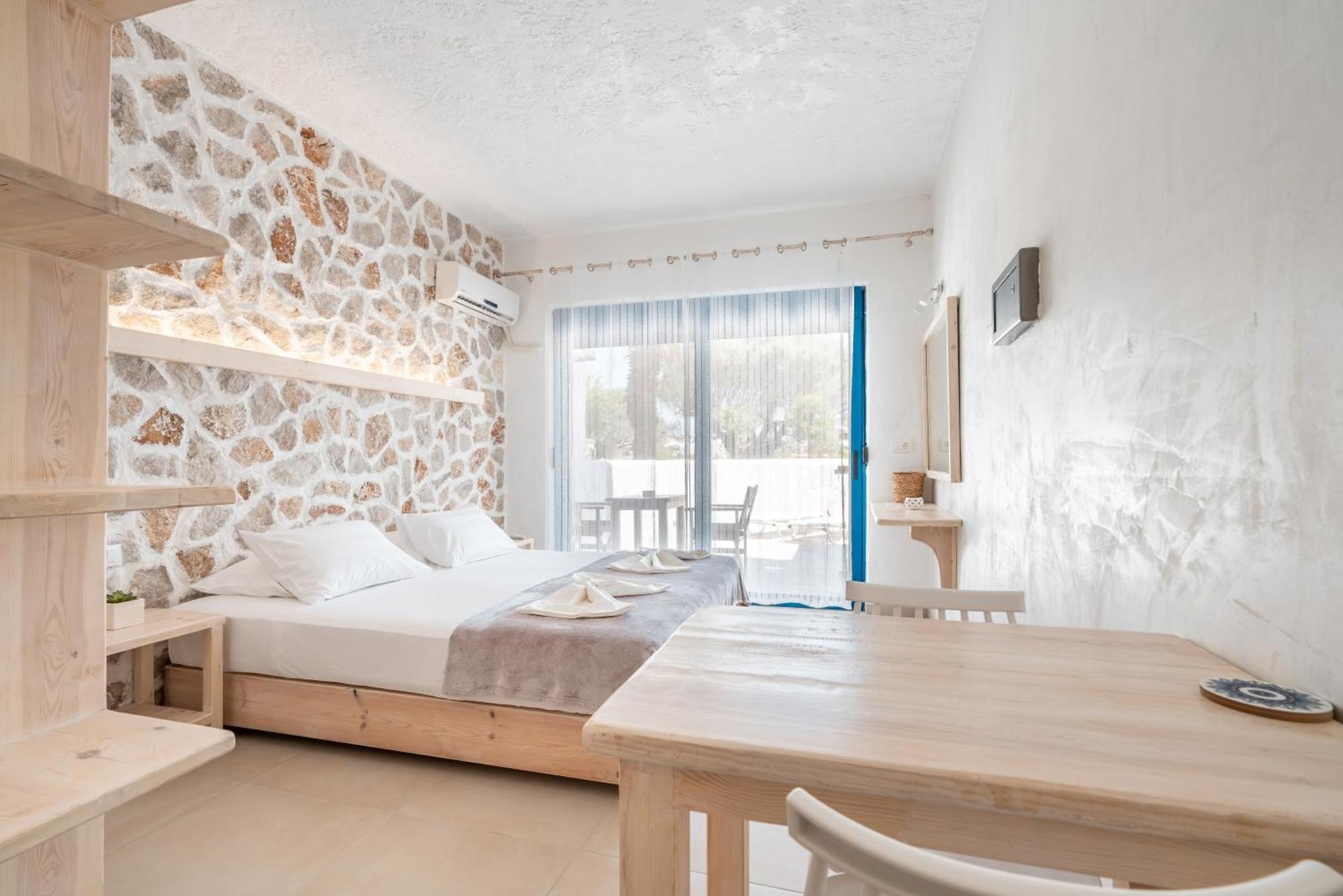 Maria Christina Apartment *