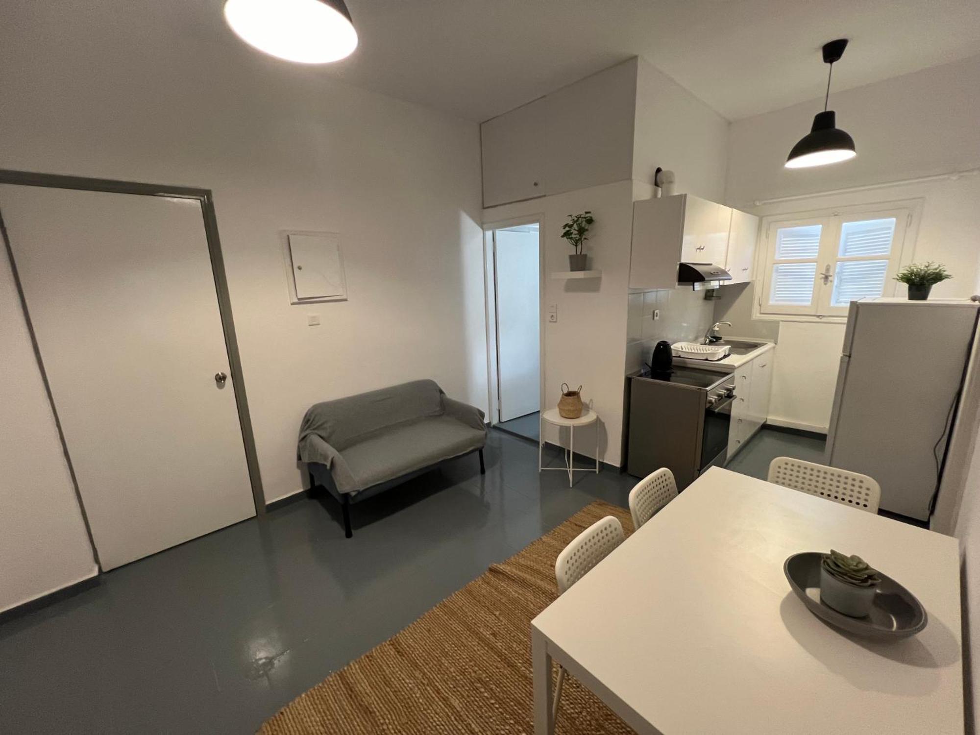 Aparthotel Spanos - *