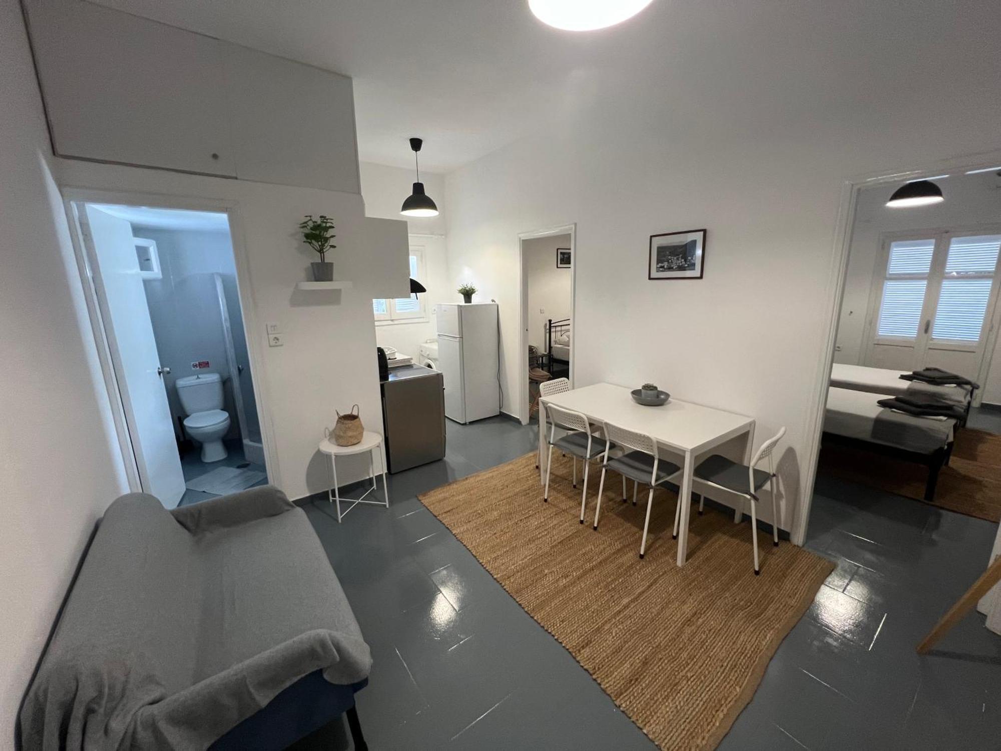 Aparthotel Spanos - *