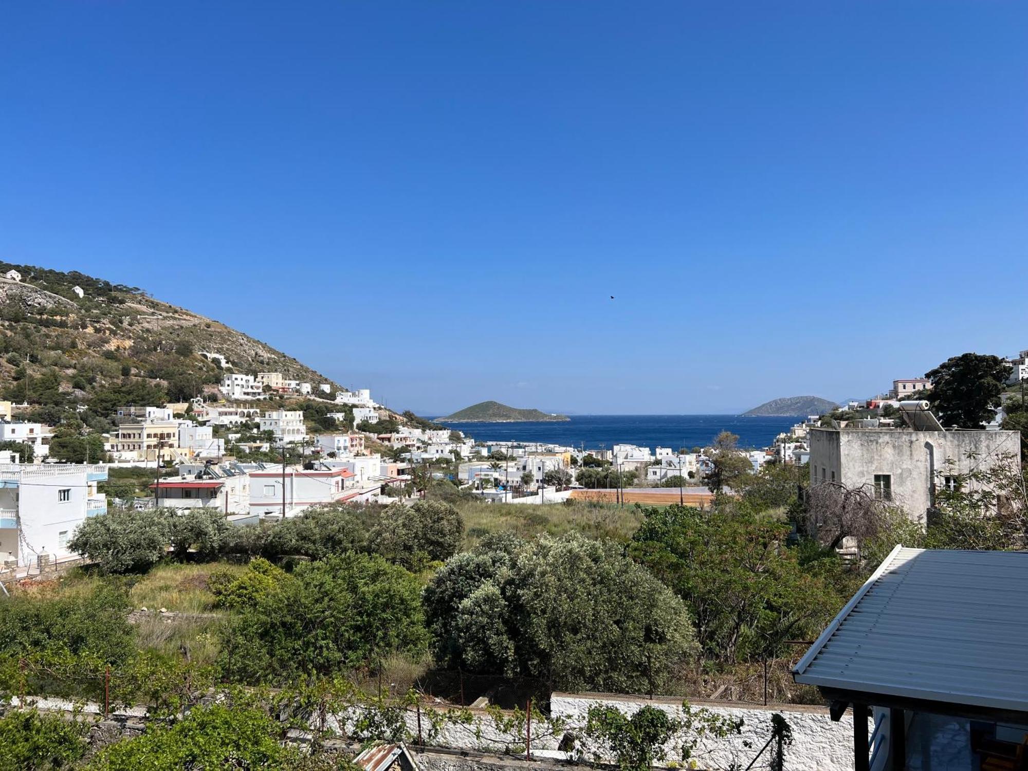 Aparthotel Spanos - *