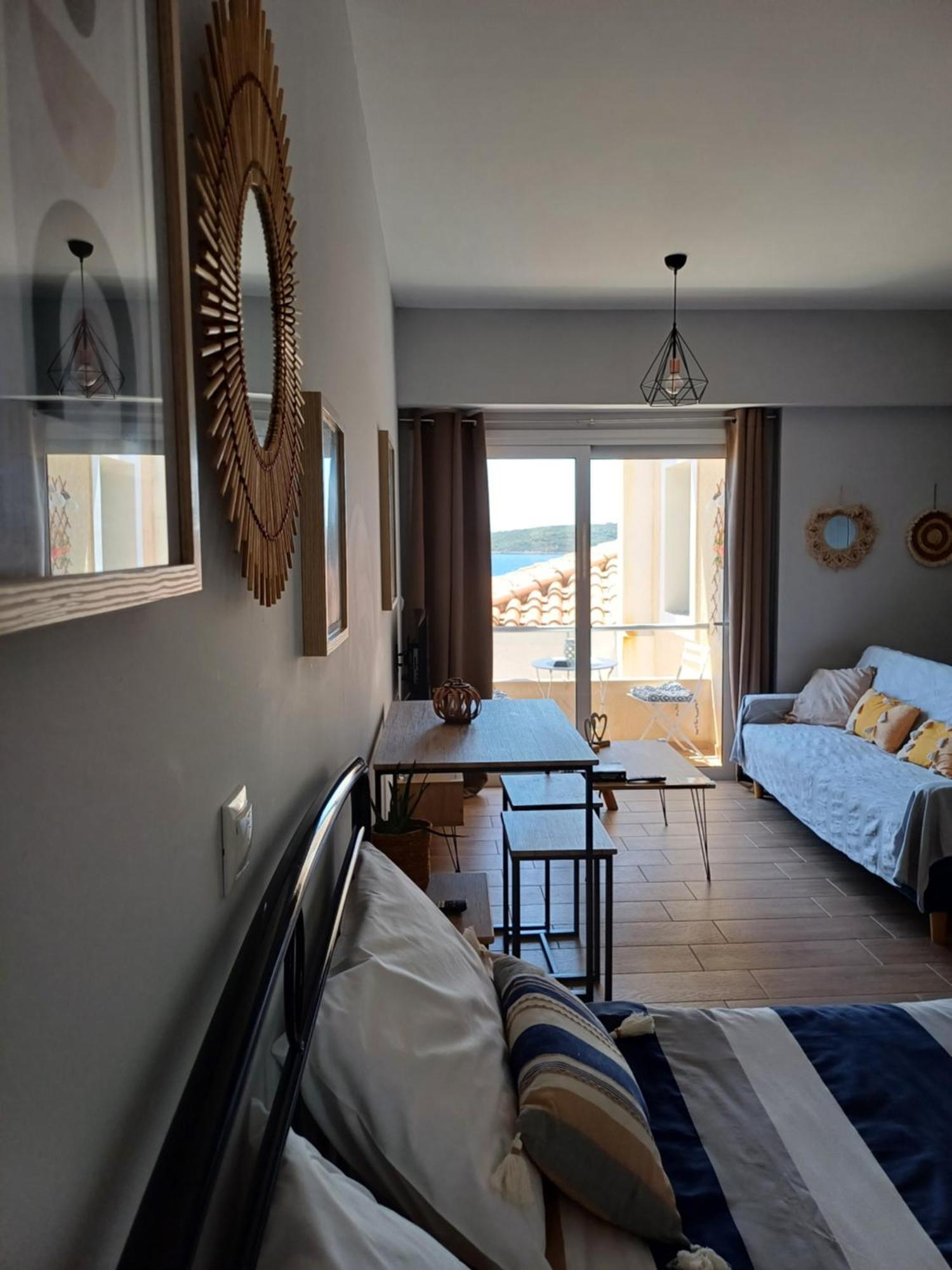 Asterias Apartment