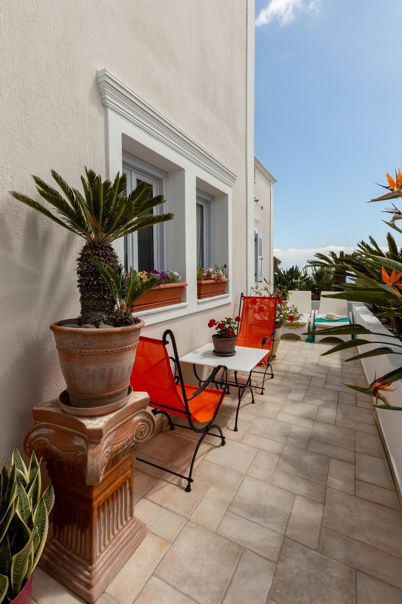 Emilia's House * Fira (Santorini)