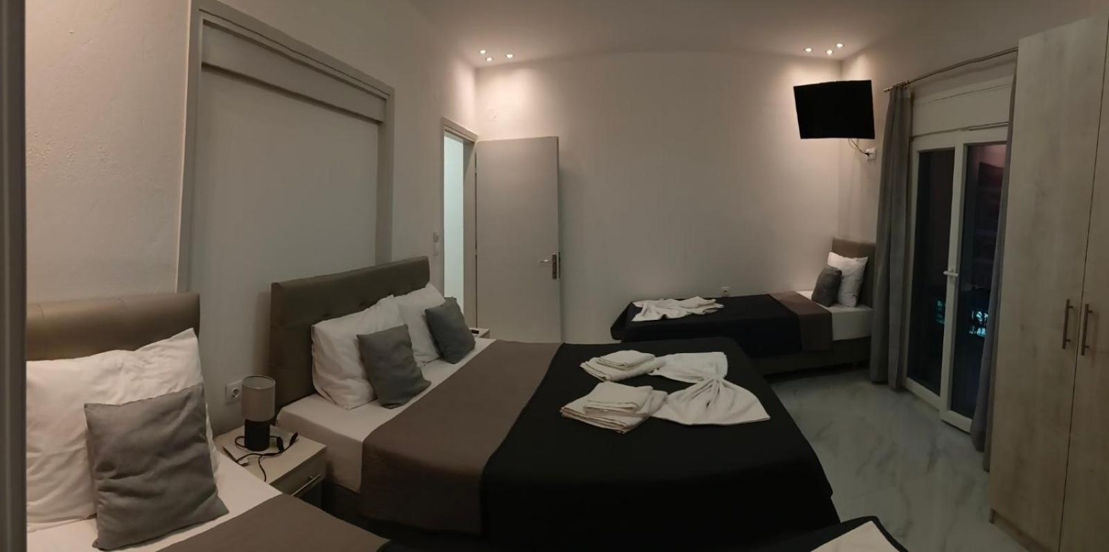 Gold Apartment *