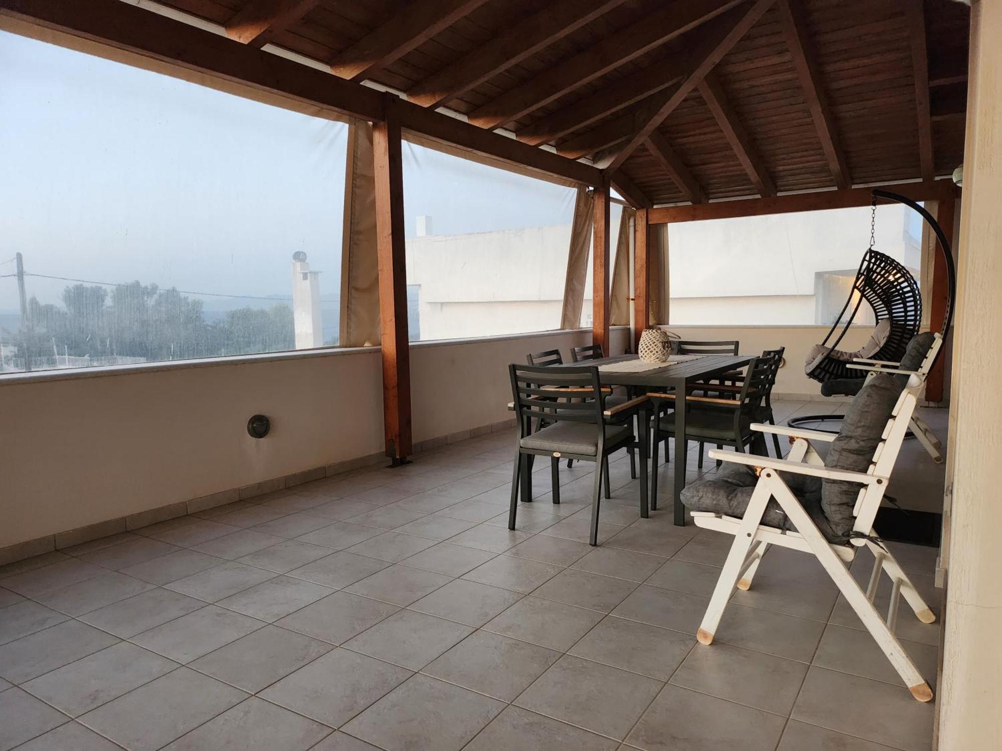 Chris Luxury Apartment,near Athens Airport! *