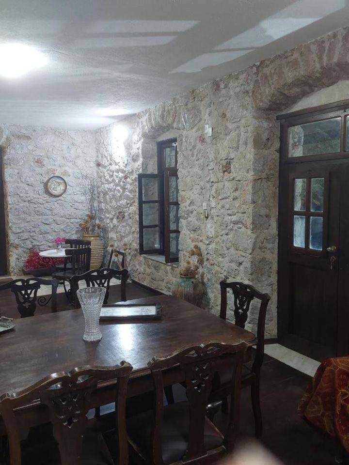 Belessi's Mansion * Yefira