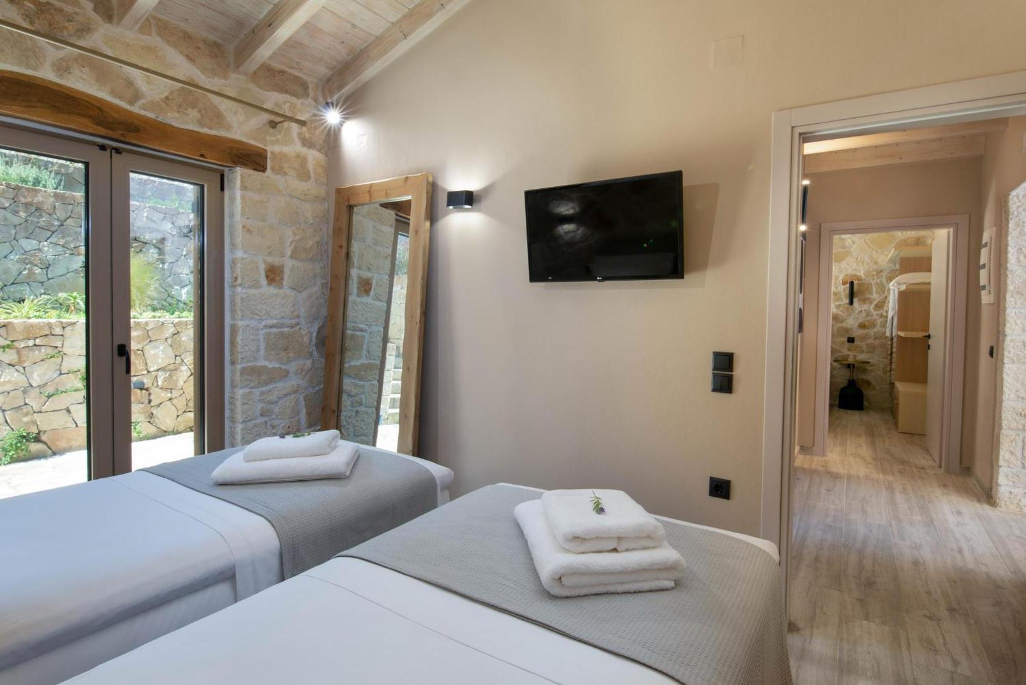 Stamateli, Villa *