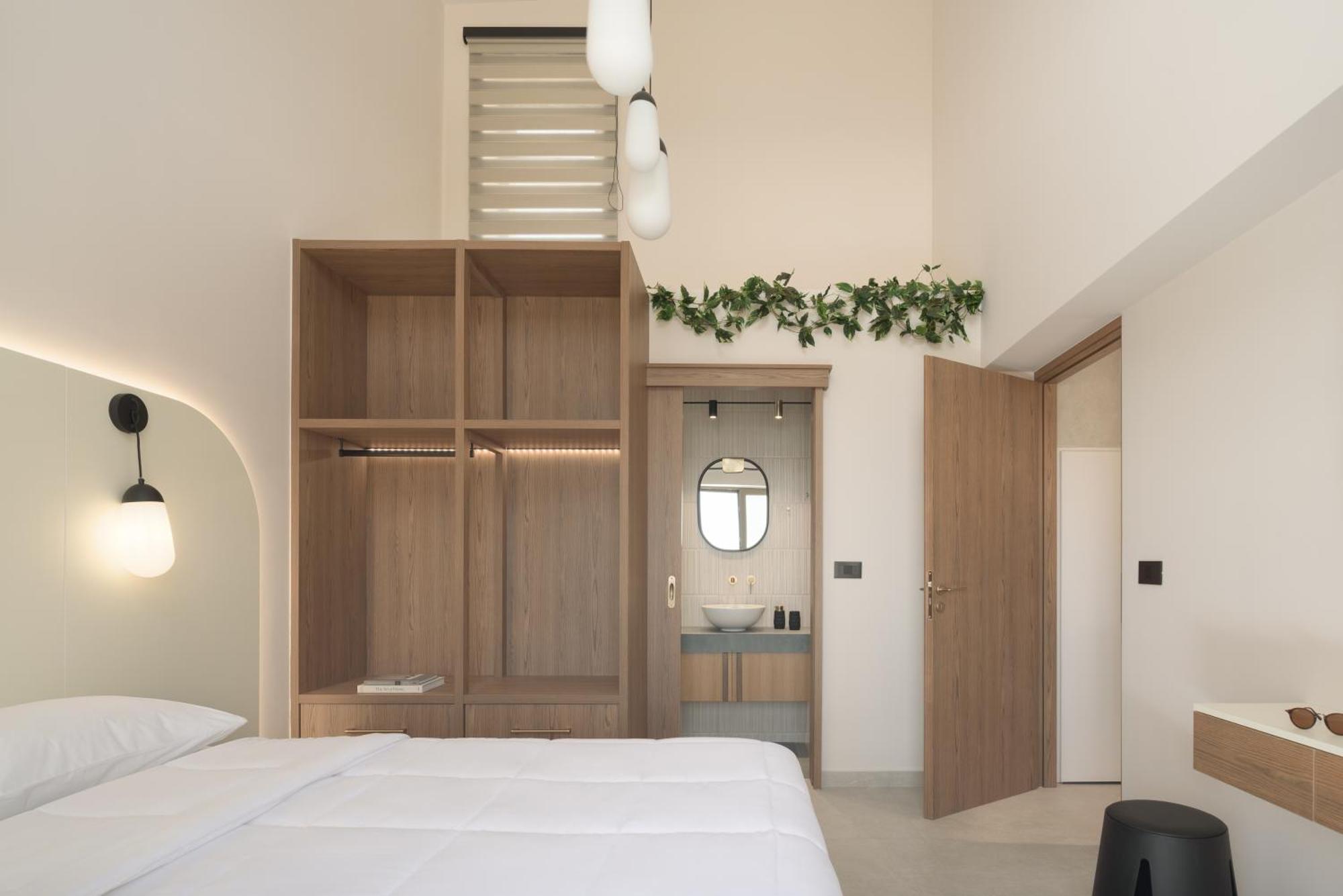 Elouera Villas, With Pool, Hydromassage, Seaview, By Thinkvilla Bali (Crete)