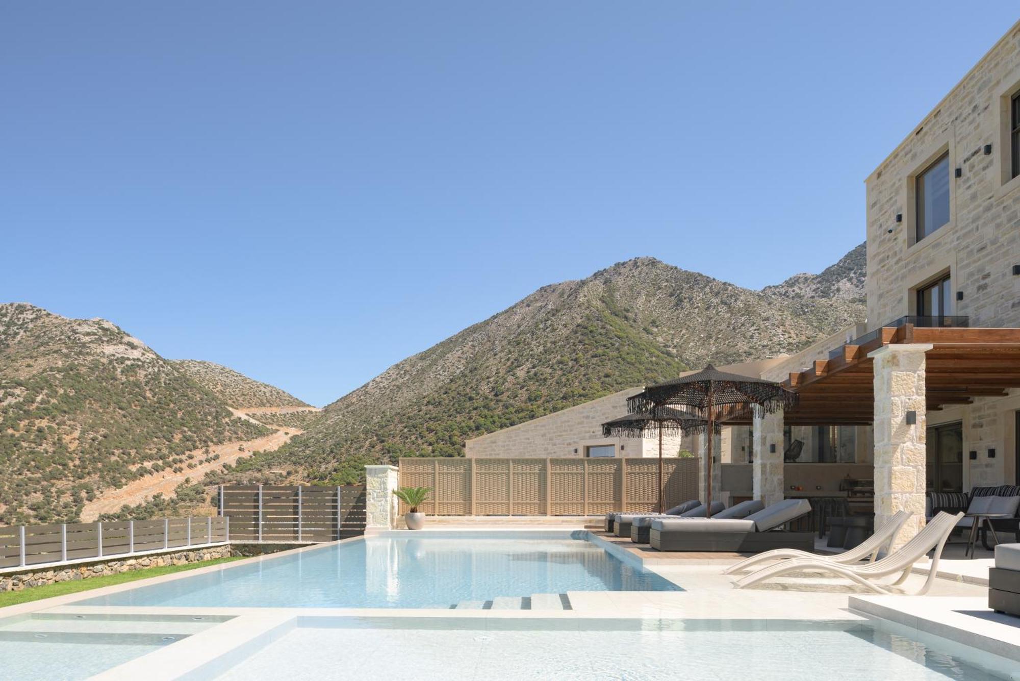 Elouera Villas, With Pool, Hydromassage, Seaview, By Thinkvilla Bali (Crete)