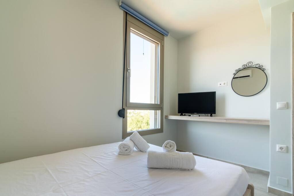 Modern Private With Infinity Pool Heraklion (Crete)