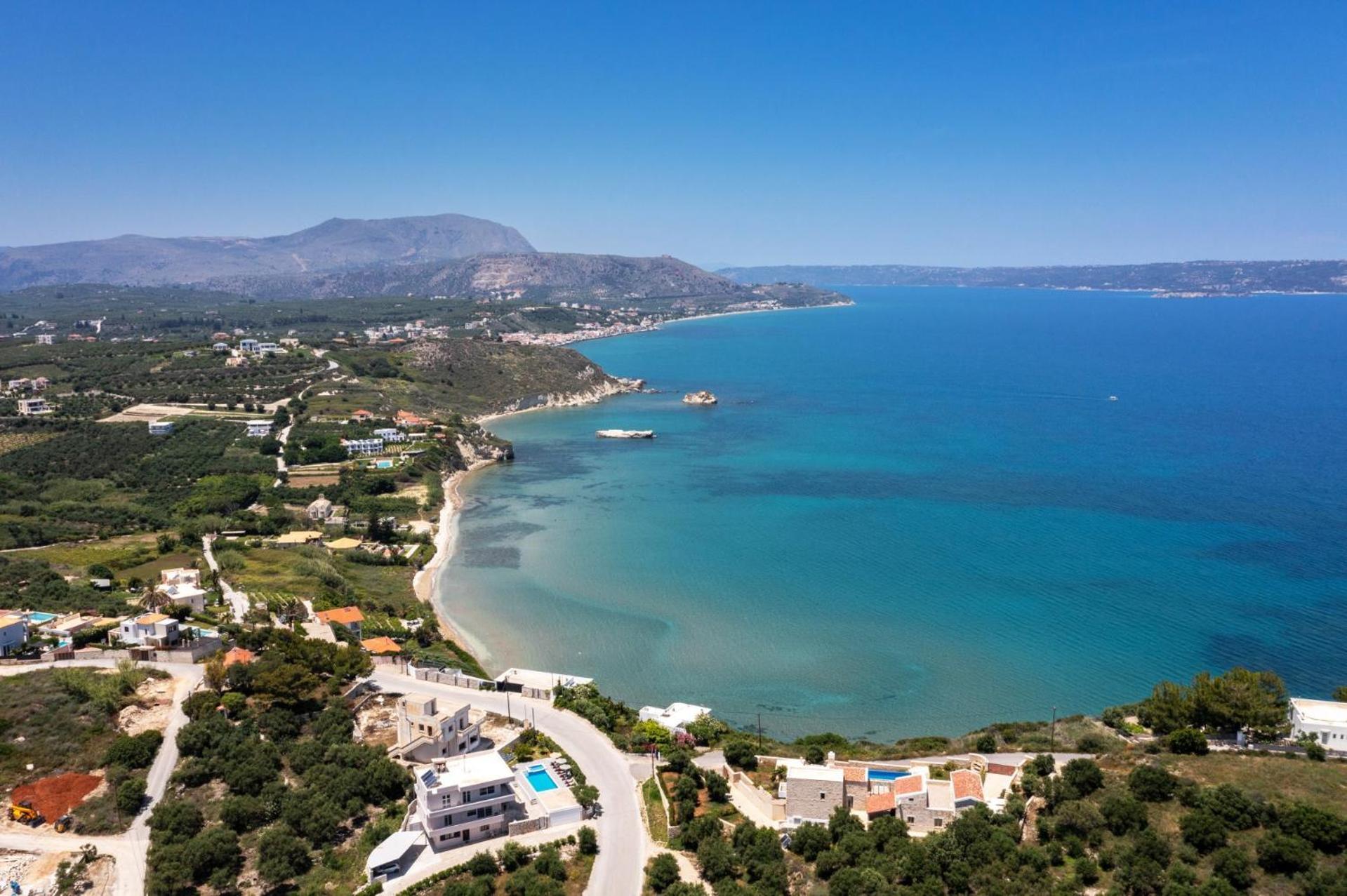 Villa Athena By *