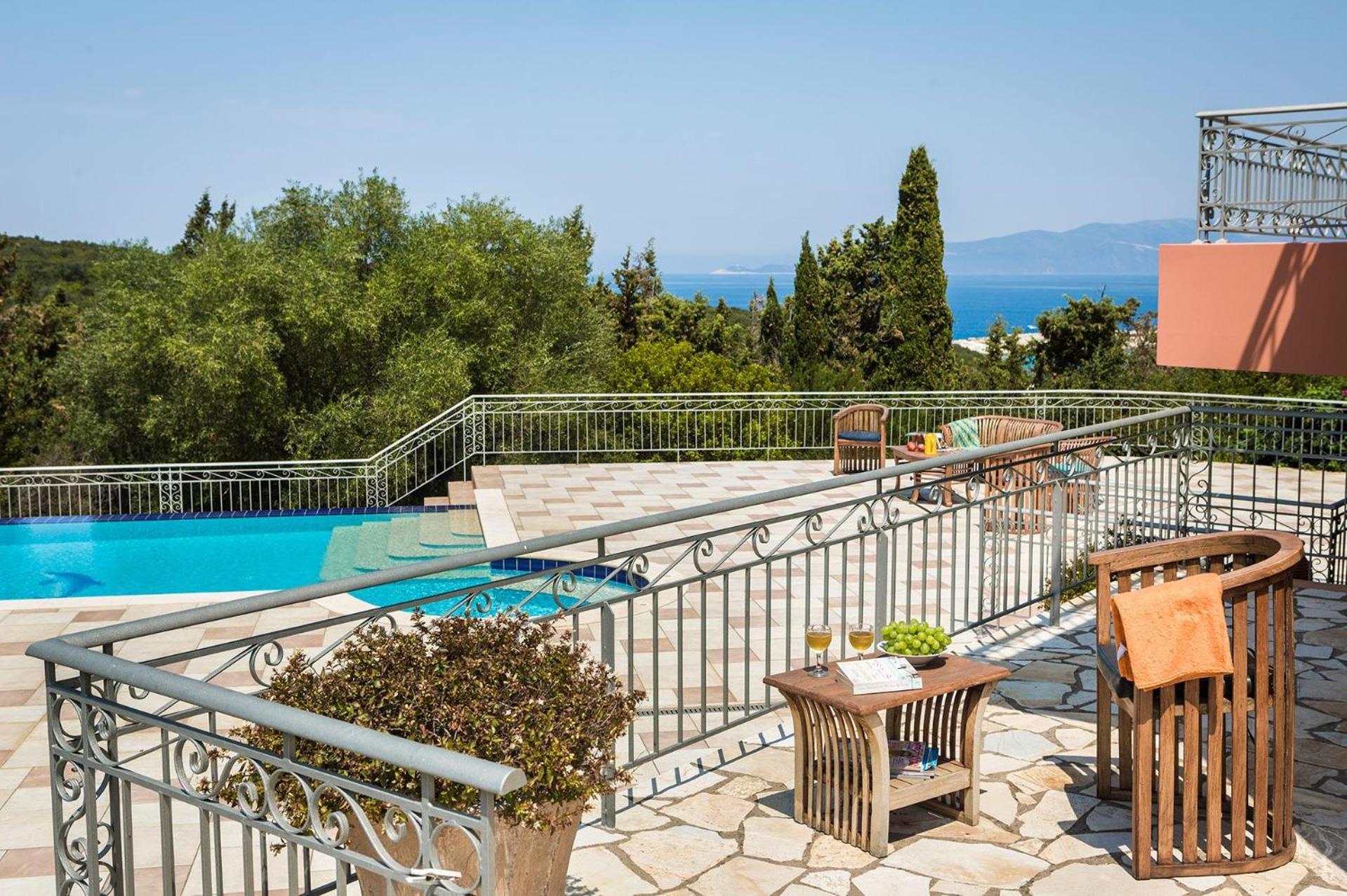 Villa Neptune By *