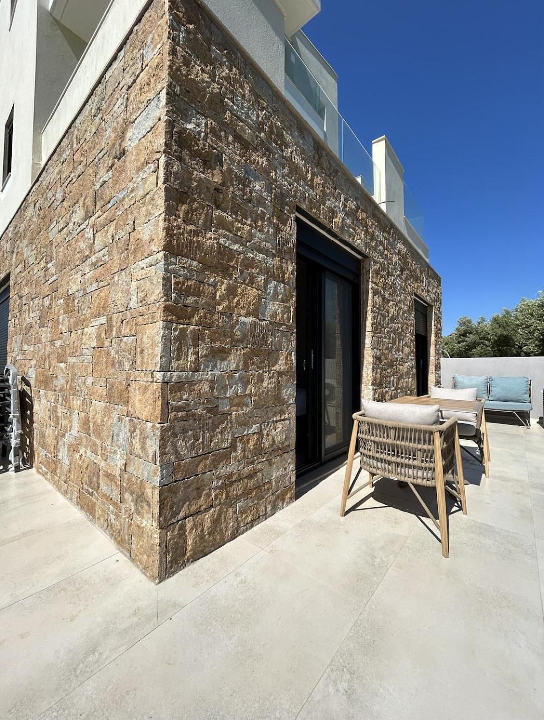 Homes 100m From