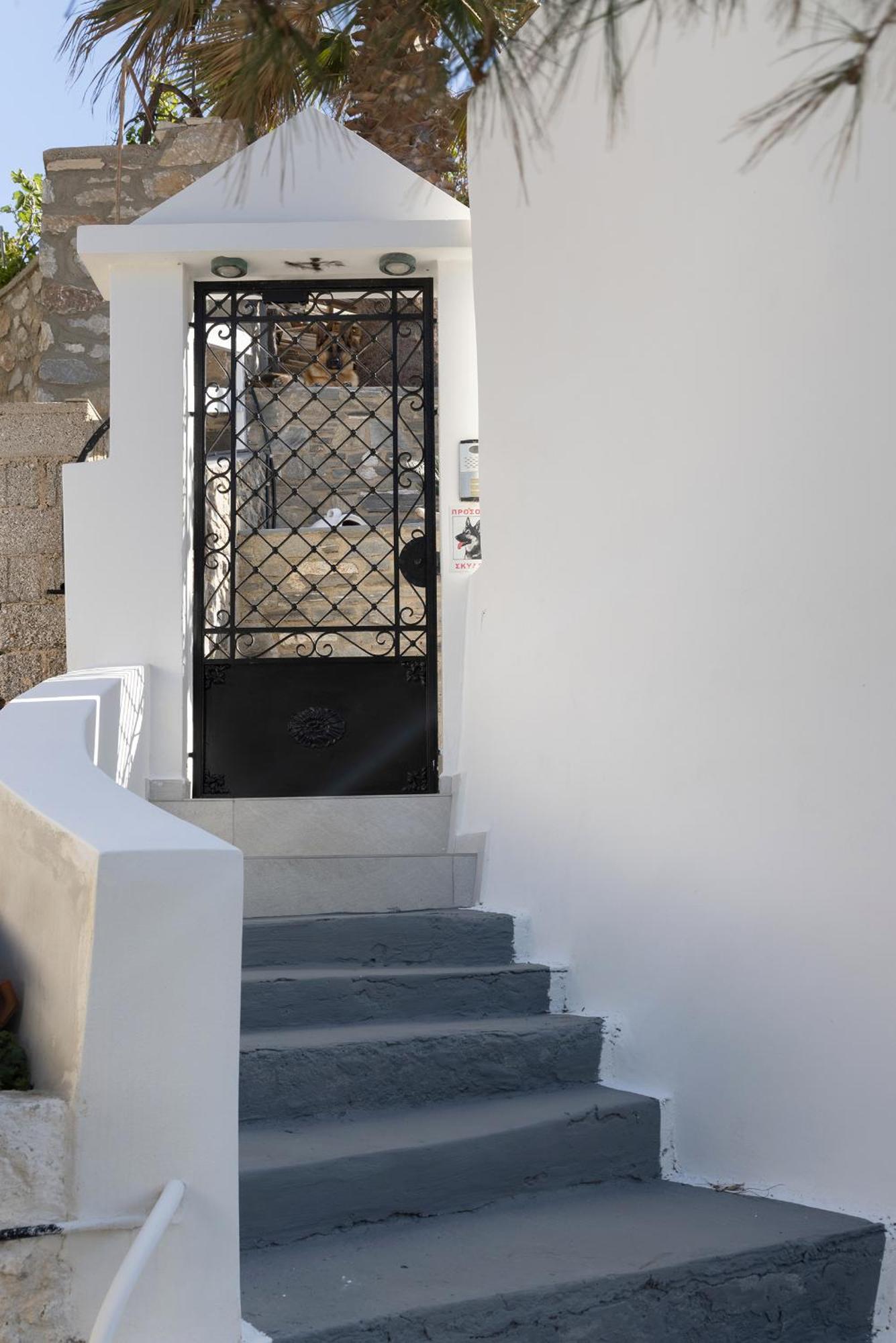 Restia Seaside Ii, 50m From Megas Gialos Apartment *