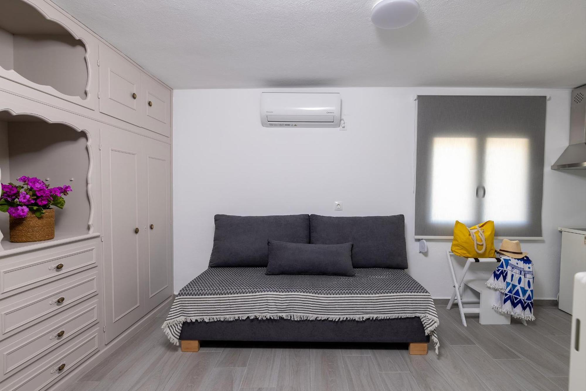Restia Seaside I, 50m From Megas Gialos Apartment *