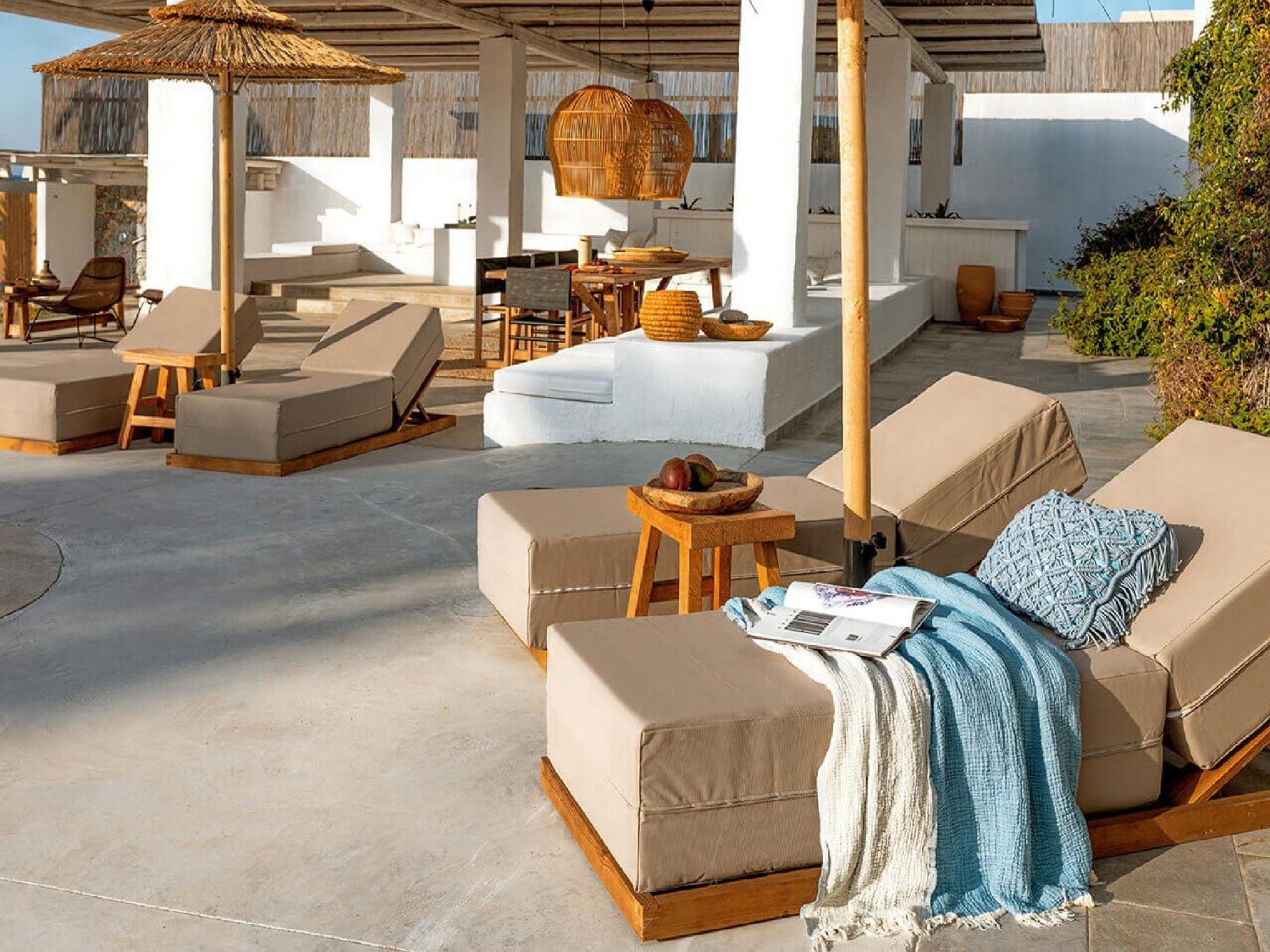 Crystalia House *