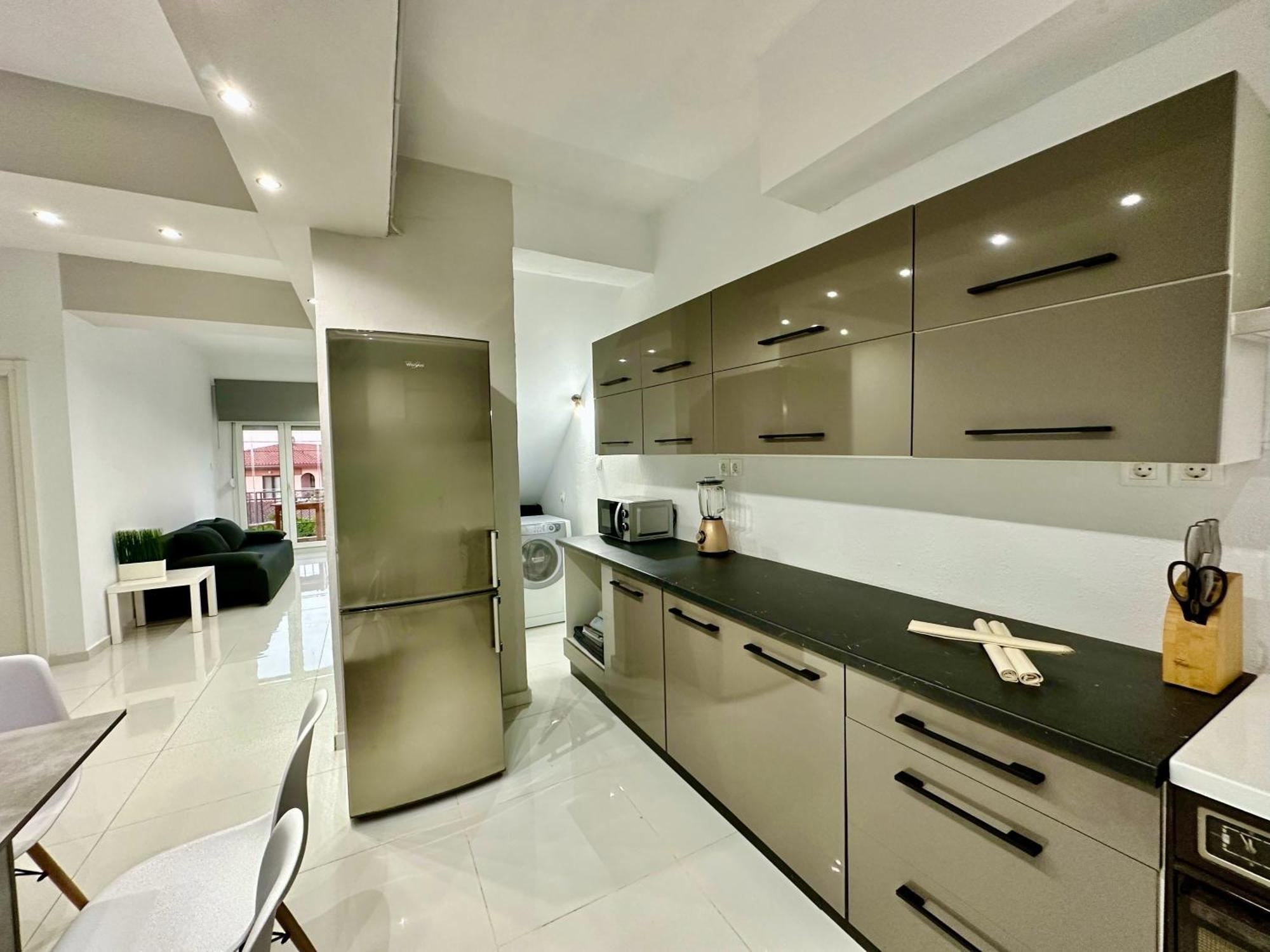 Four Seasons - The White Queen House * Kriopigi