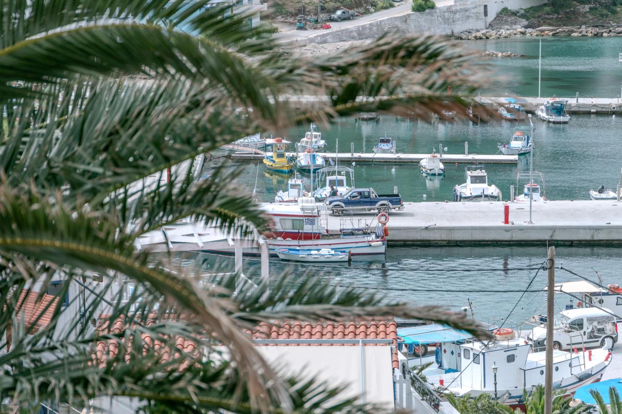 Patras Aparthotel Fourni Ikarias