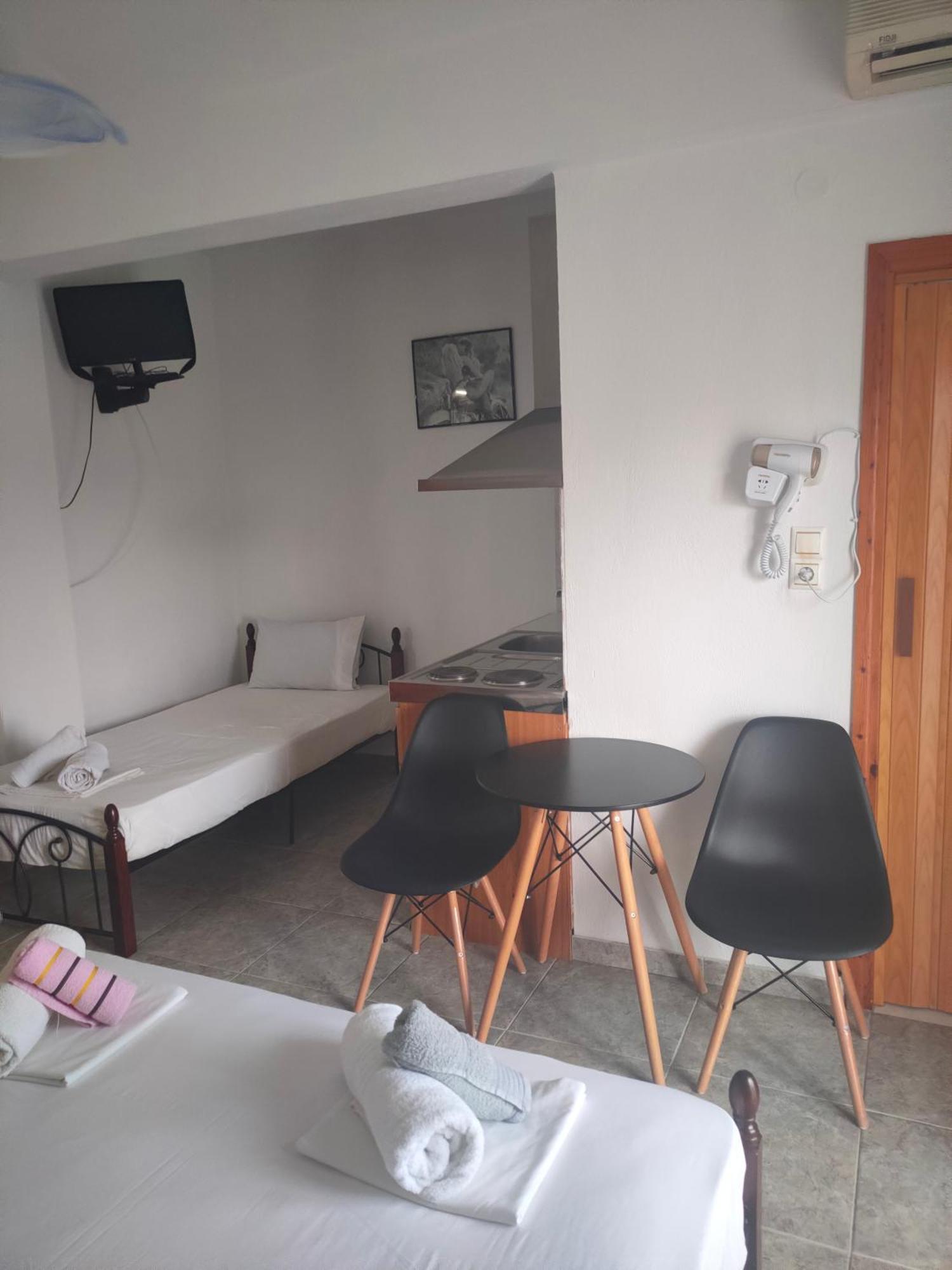 Vigla House *