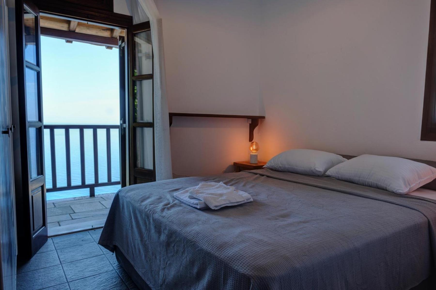 Hideaway In With Private Access To Sea Anna's Horizon Holiday home *