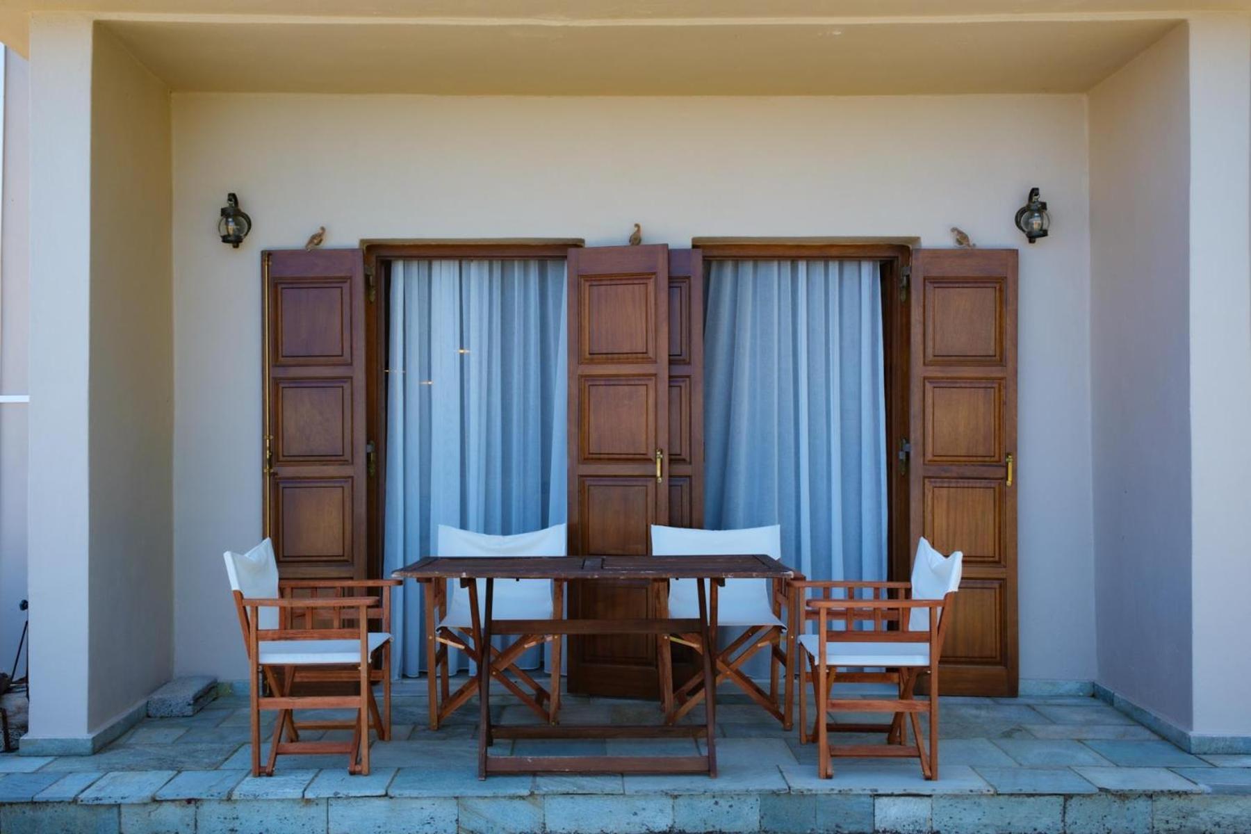 Hideaway In With Private Access To Sea Anna's Horizon Holiday home
