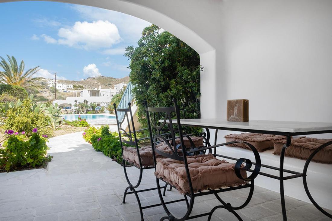 Apartment Mykonian Style W Shared Pool & Nighttime Security Guard *