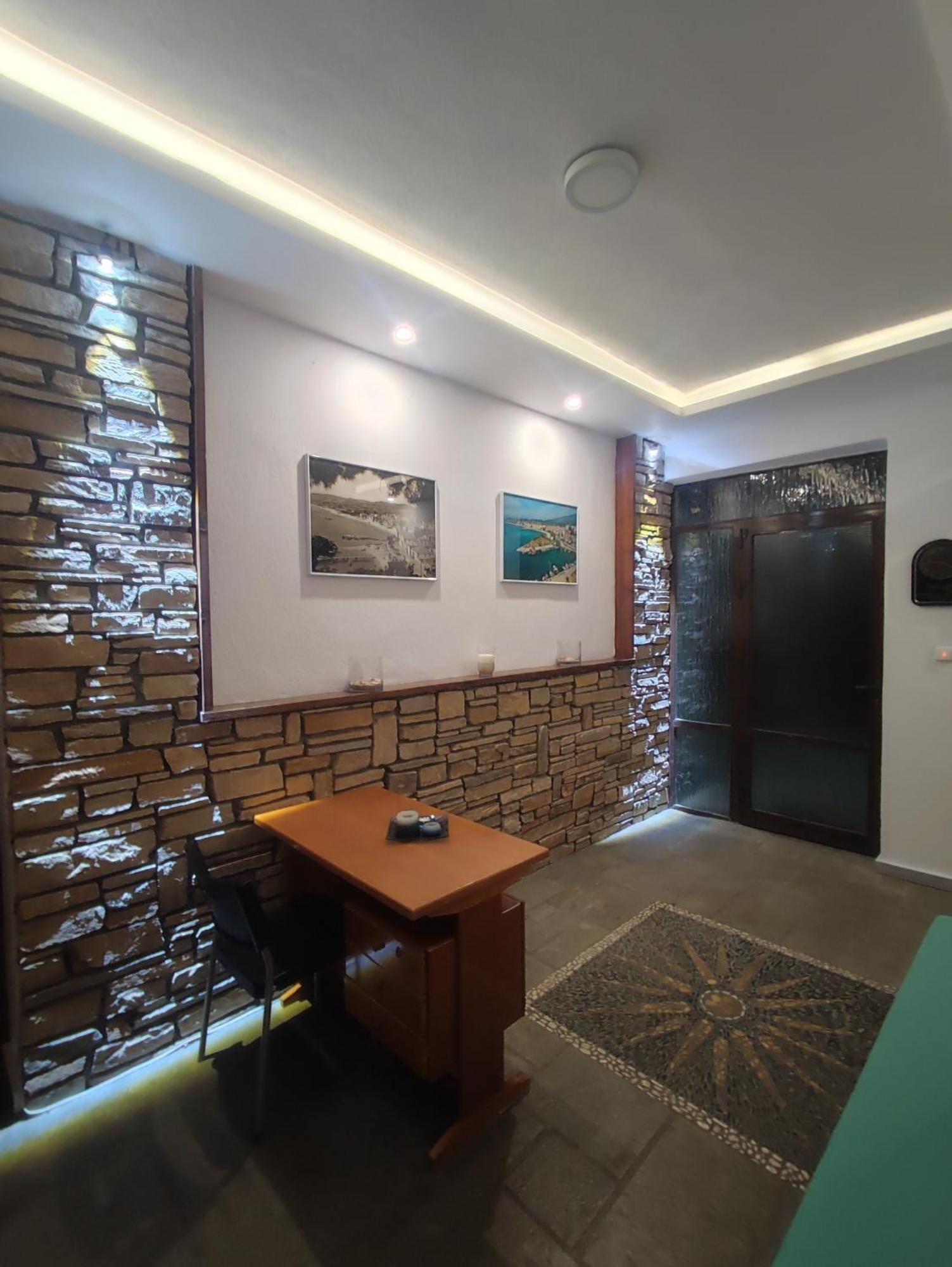 Armeno Aparthotel *