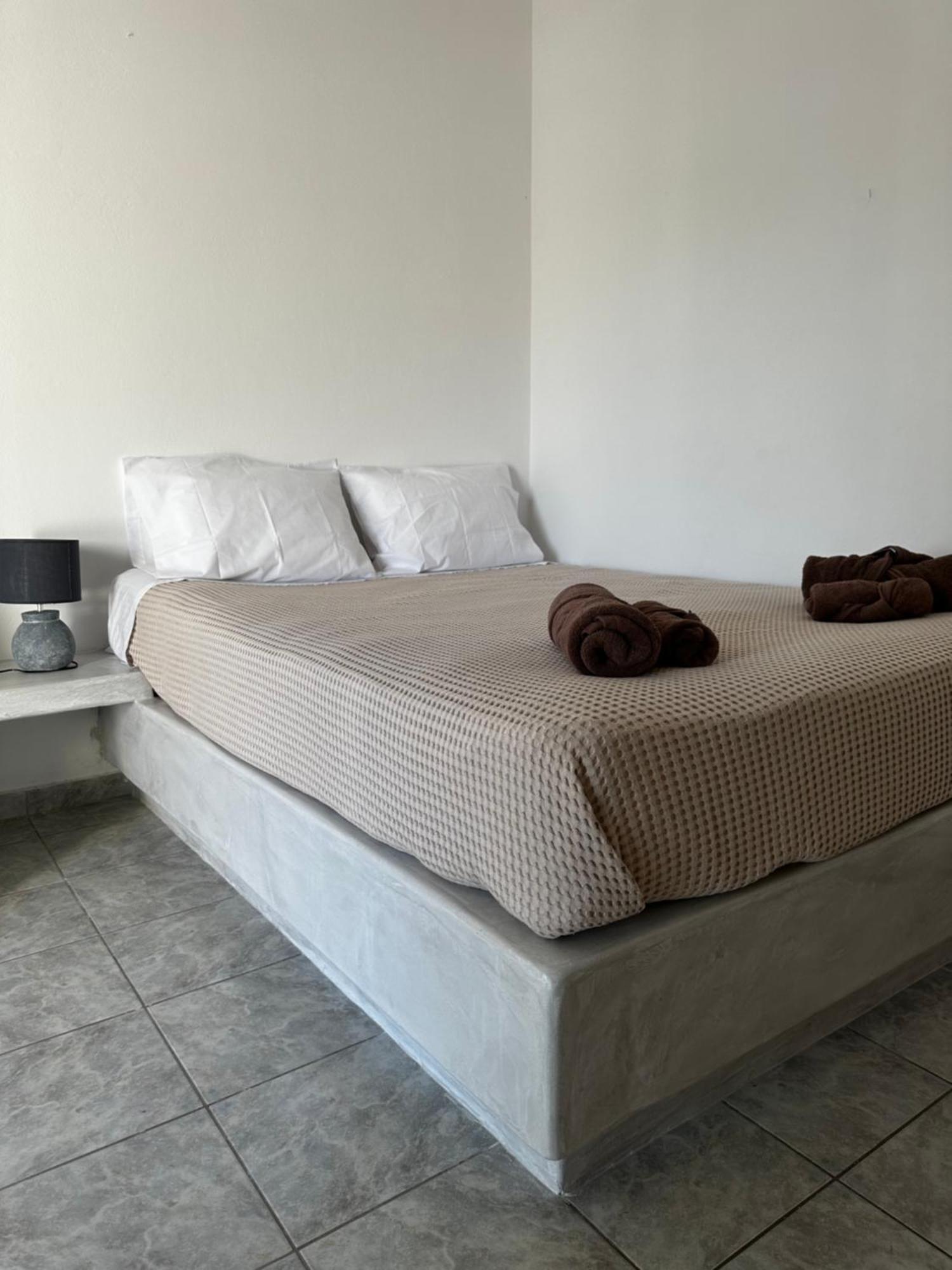 Perseas * Naousa (Paros)