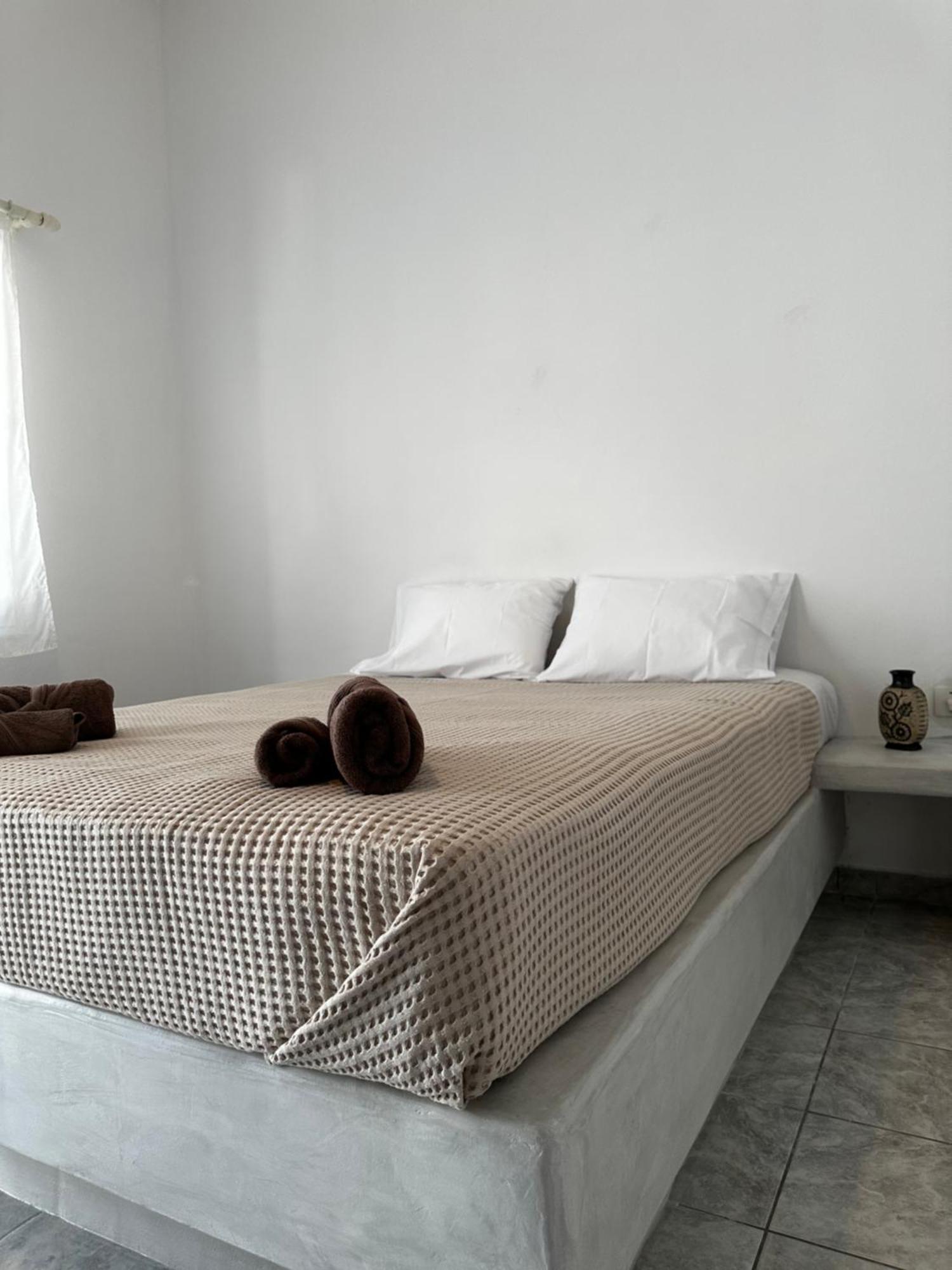 Perseas * Naousa (Paros)