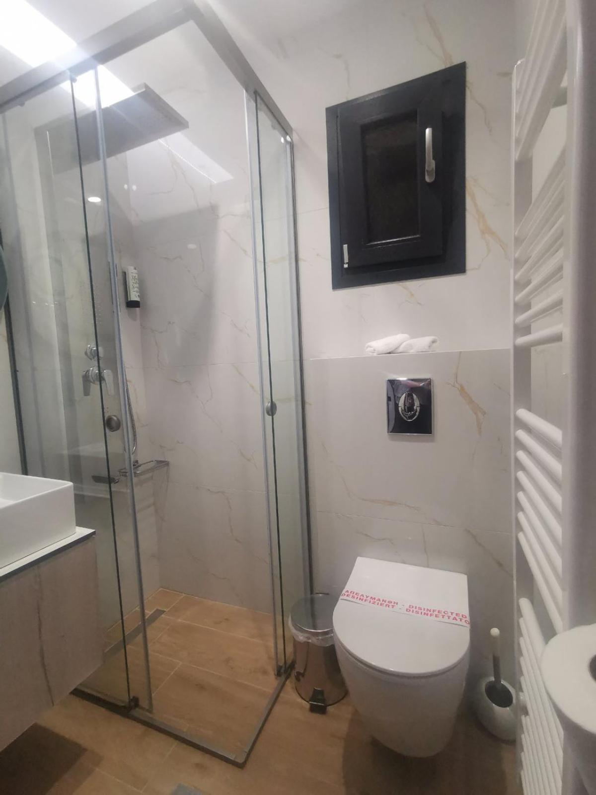 Empress Luxury Residences 3* Volos